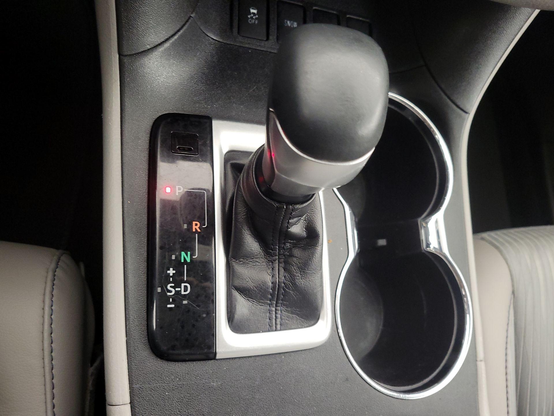 Thumbnail: 2018 Toyota Highlander - 17