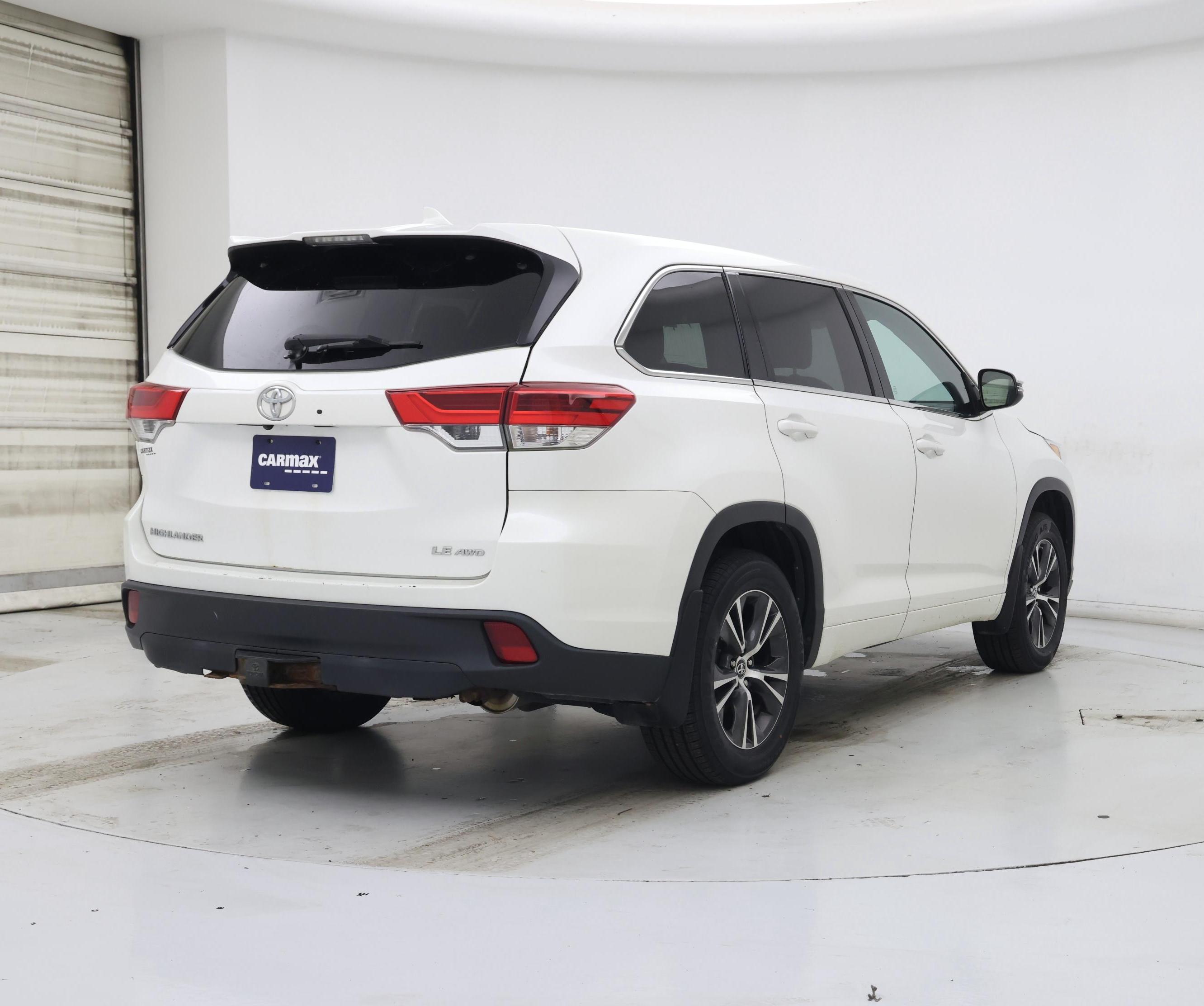 Thumbnail: 2018 Toyota Highlander - 8