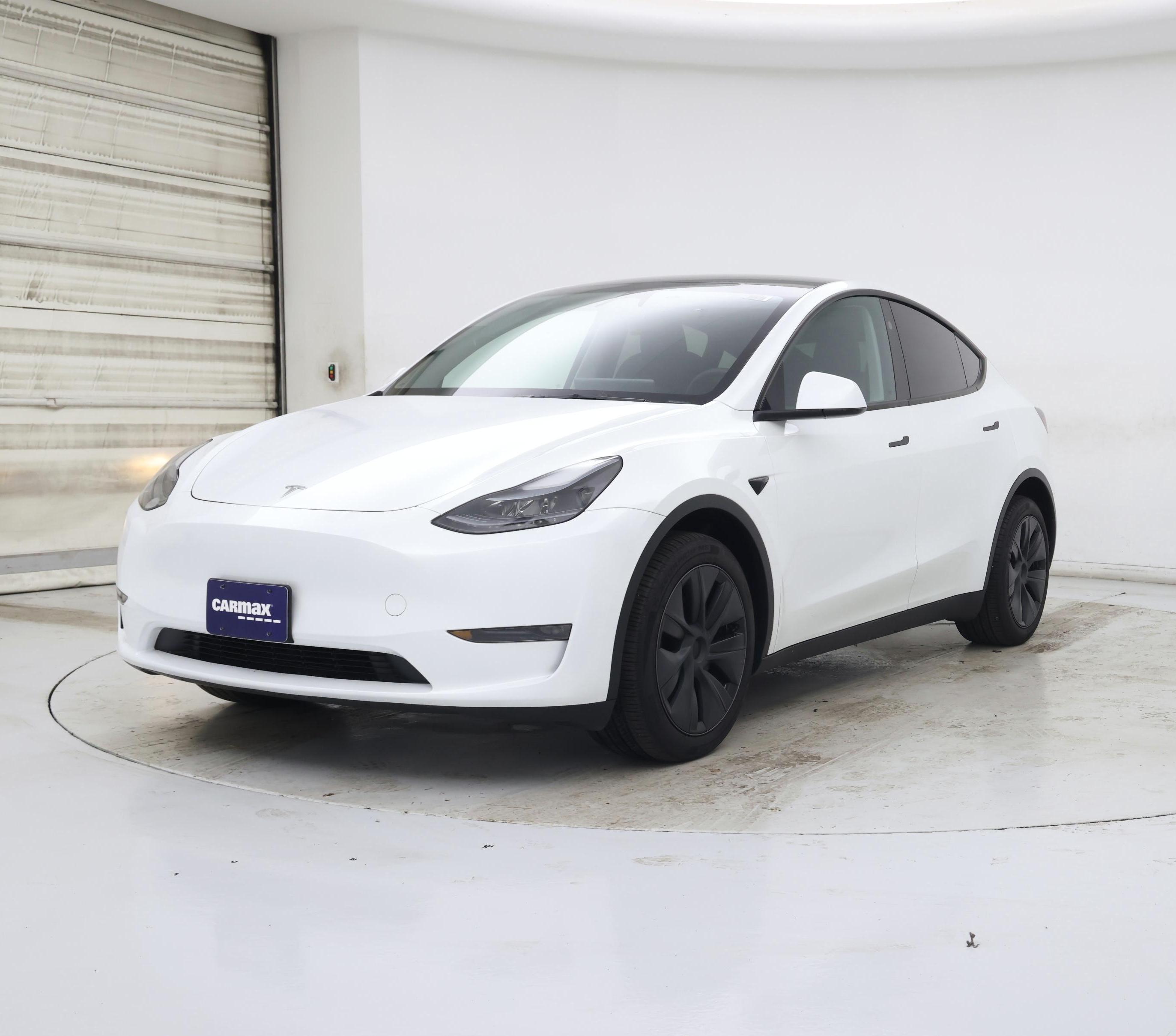 Thumbnail: 2025 Tesla Model Y - 4