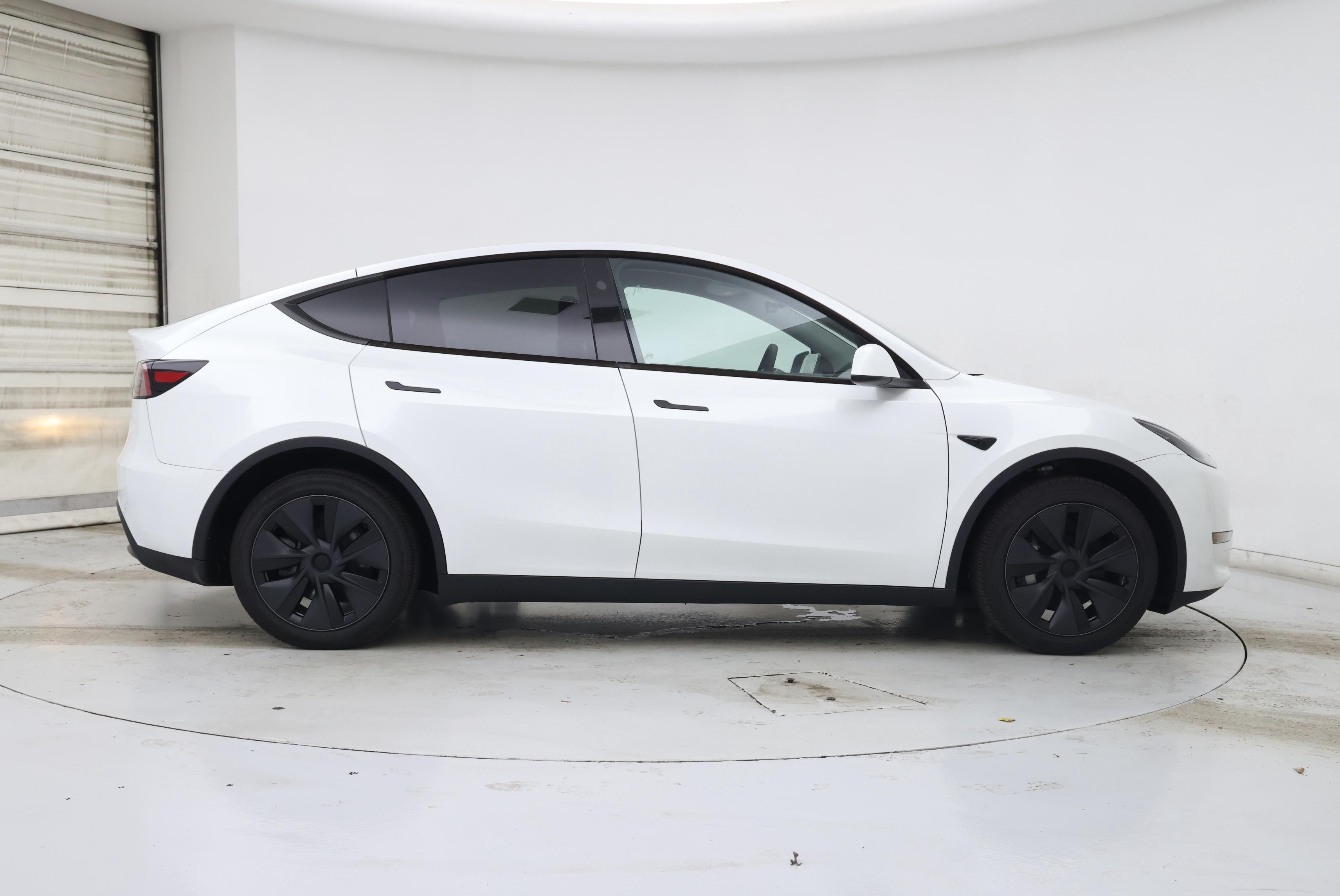 Thumbnail: 2025 Tesla Model Y - 7