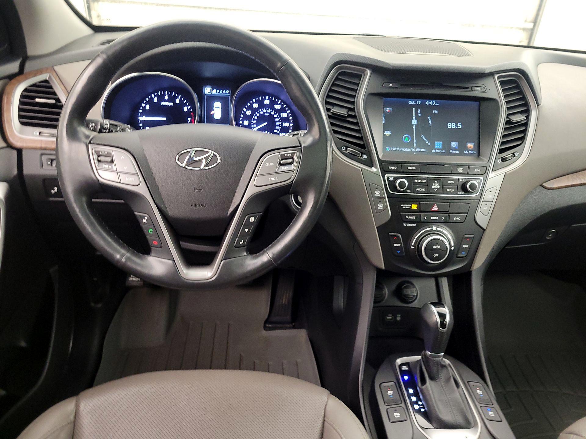 Thumbnail: 2018 Hyundai Santa Fe - 10
