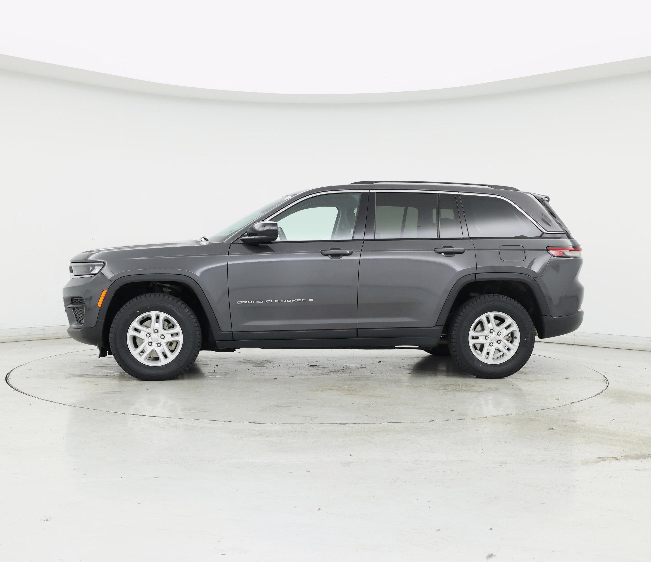 Thumbnail: 2022 Jeep Grand Cherokee - 3