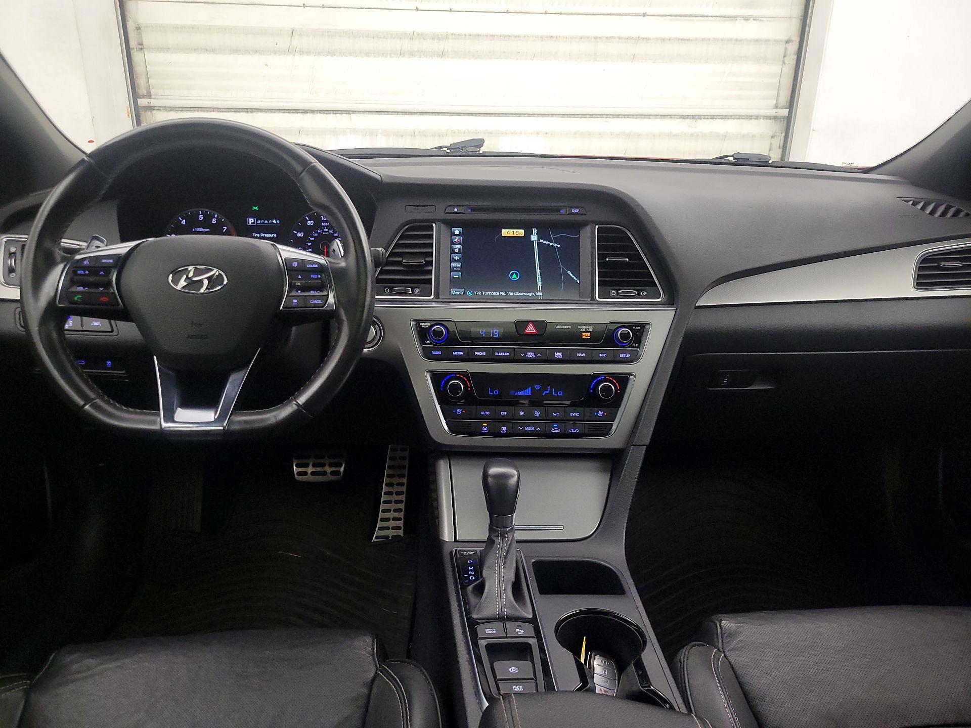 Thumbnail: 2015 Hyundai Sonata - 9