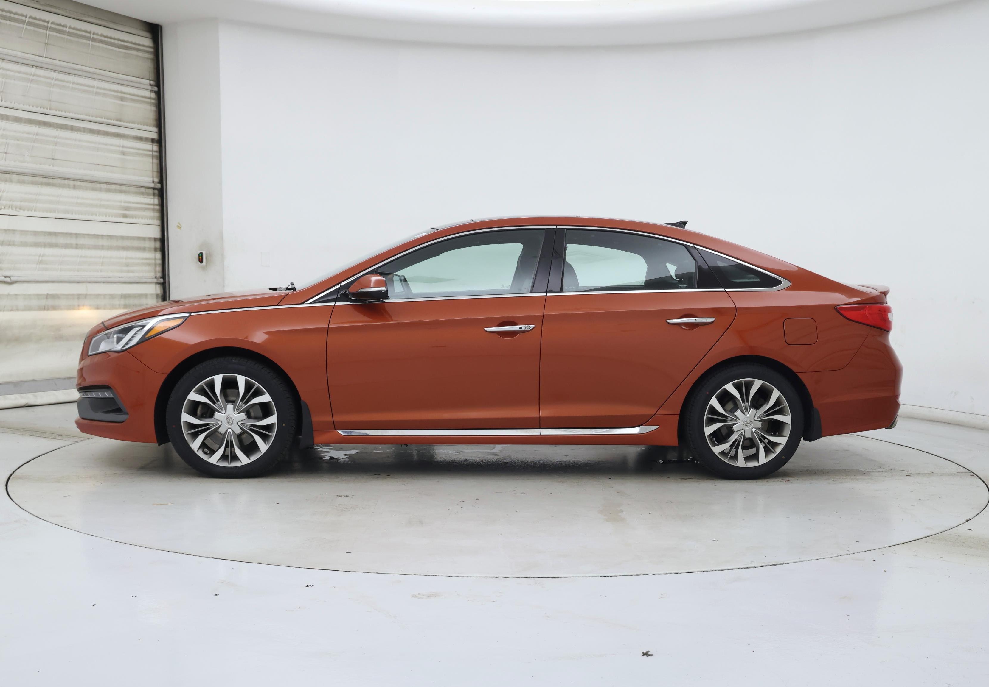 Thumbnail: 2015 Hyundai Sonata - 3