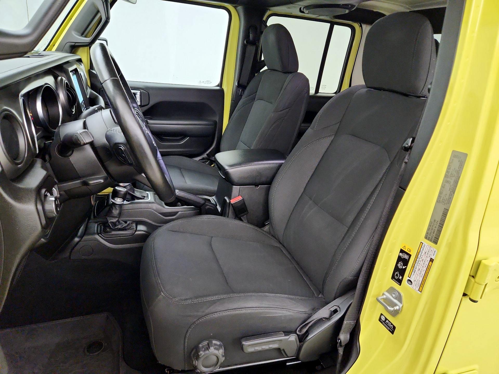 Thumbnail: 2023 Jeep Gladiator - 11