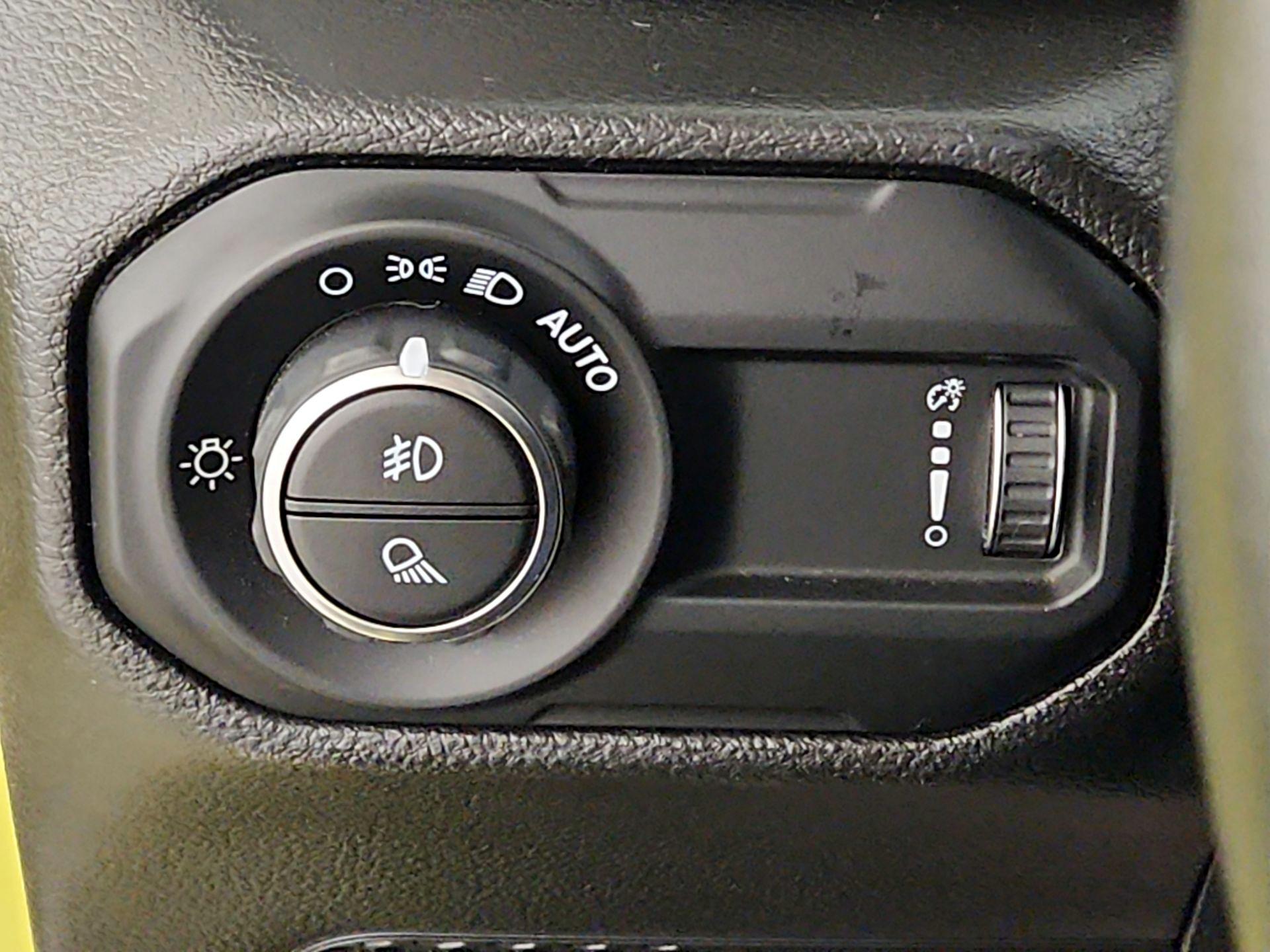 Thumbnail: 2023 Jeep Gladiator - 13