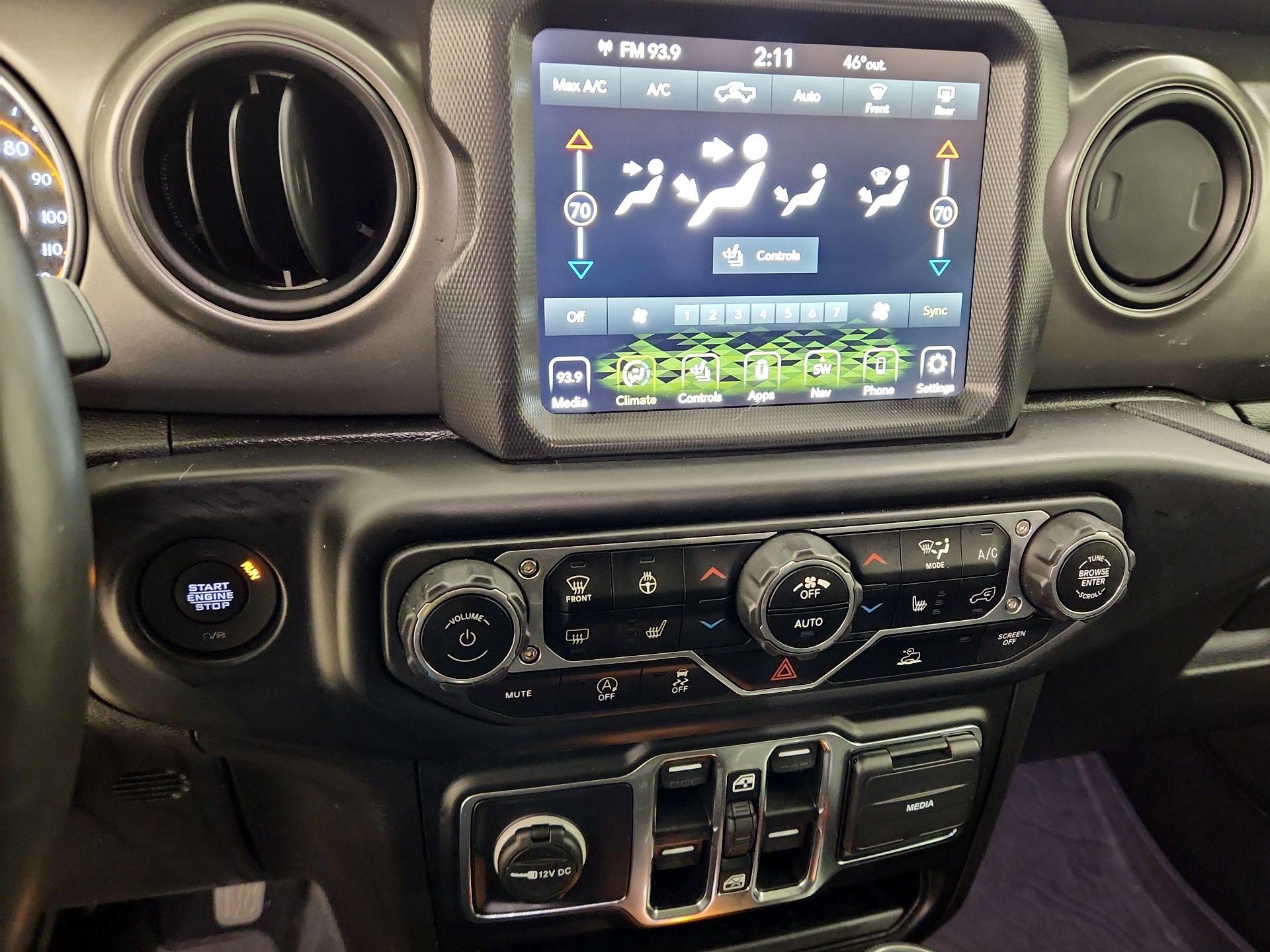 Thumbnail: 2023 Jeep Gladiator - 17