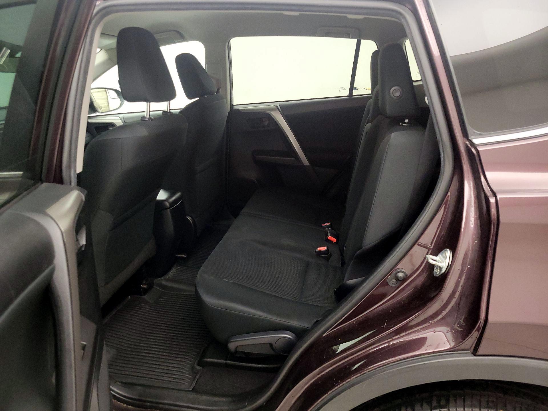 Thumbnail: 2018 Toyota RAV4 - 19