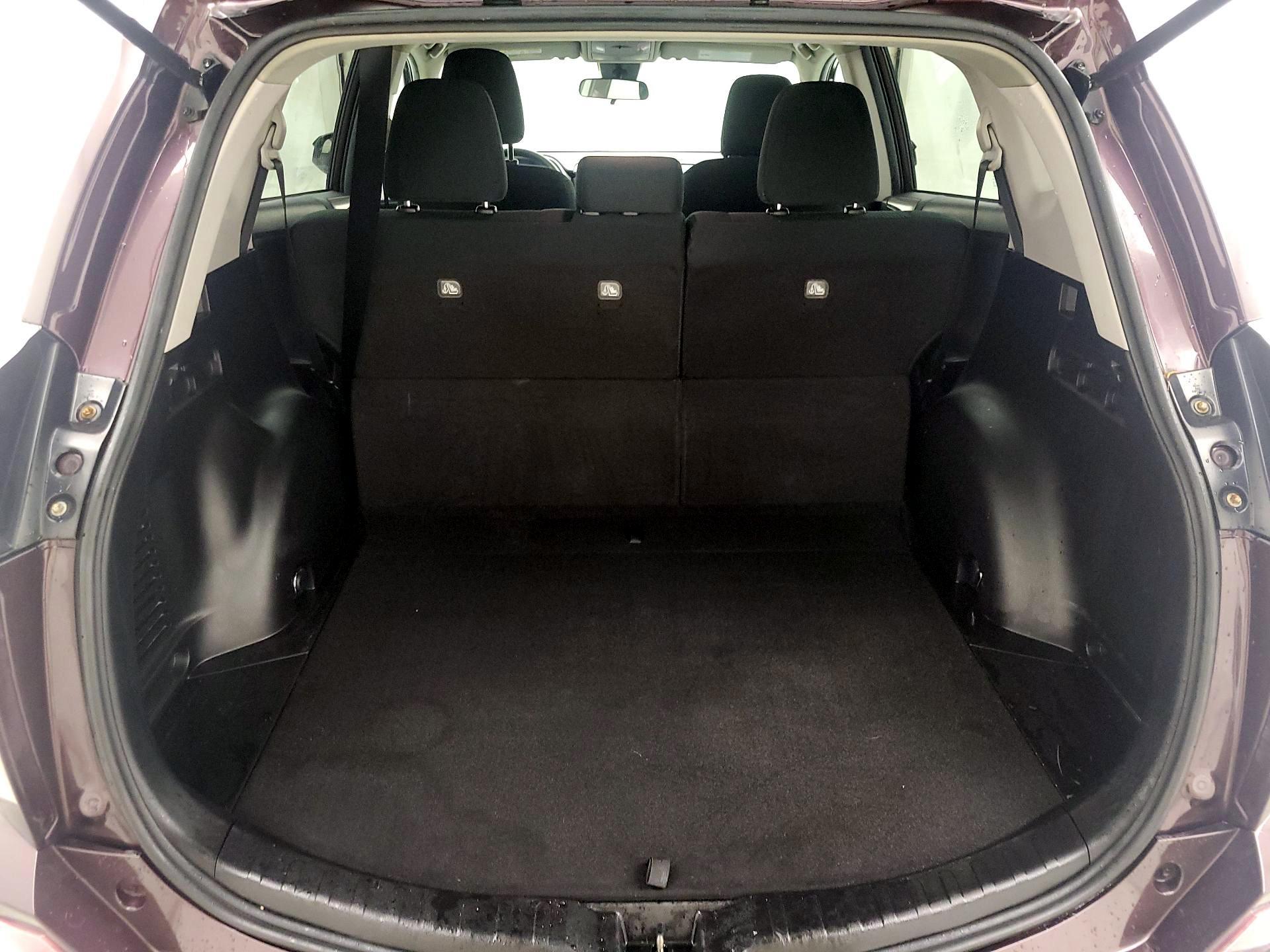 Thumbnail: 2018 Toyota RAV4 - 20