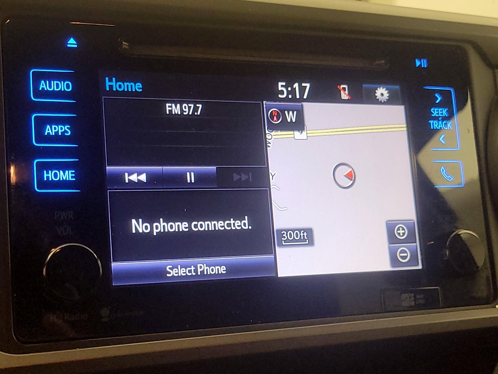 Thumbnail: 2016 Toyota Tacoma - 15