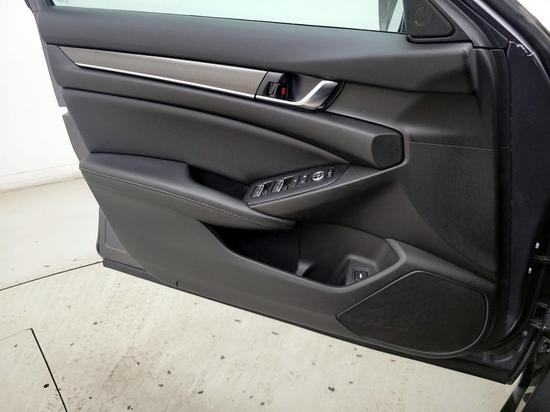 Thumbnail: 2019 Honda Accord - 12