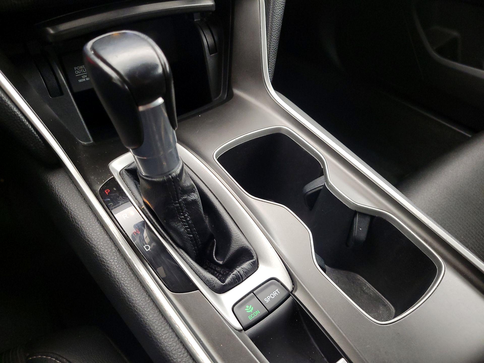 Thumbnail: 2019 Honda Accord - 17