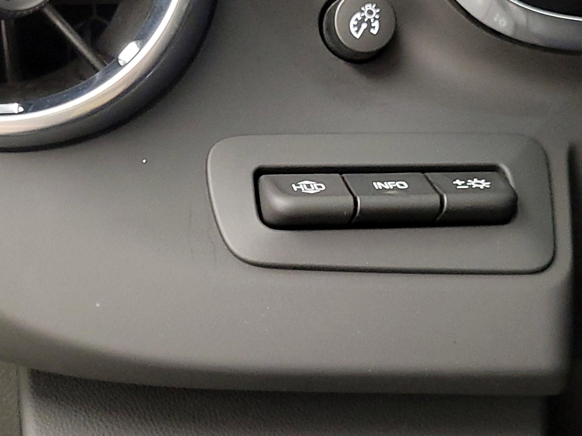 Thumbnail: 2017 Chevrolet Camaro - 13