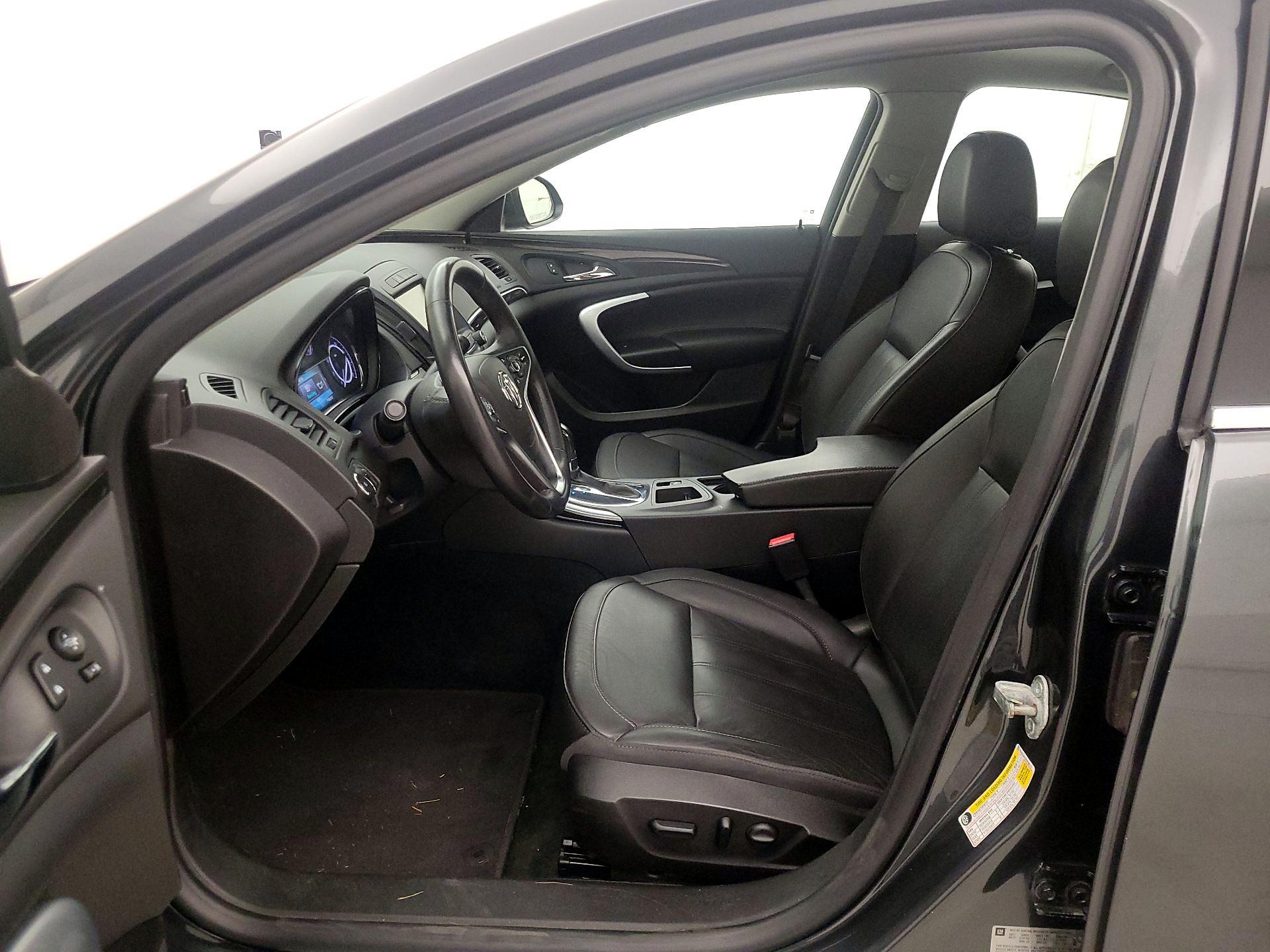 Thumbnail: 2017 Buick Regal - 11