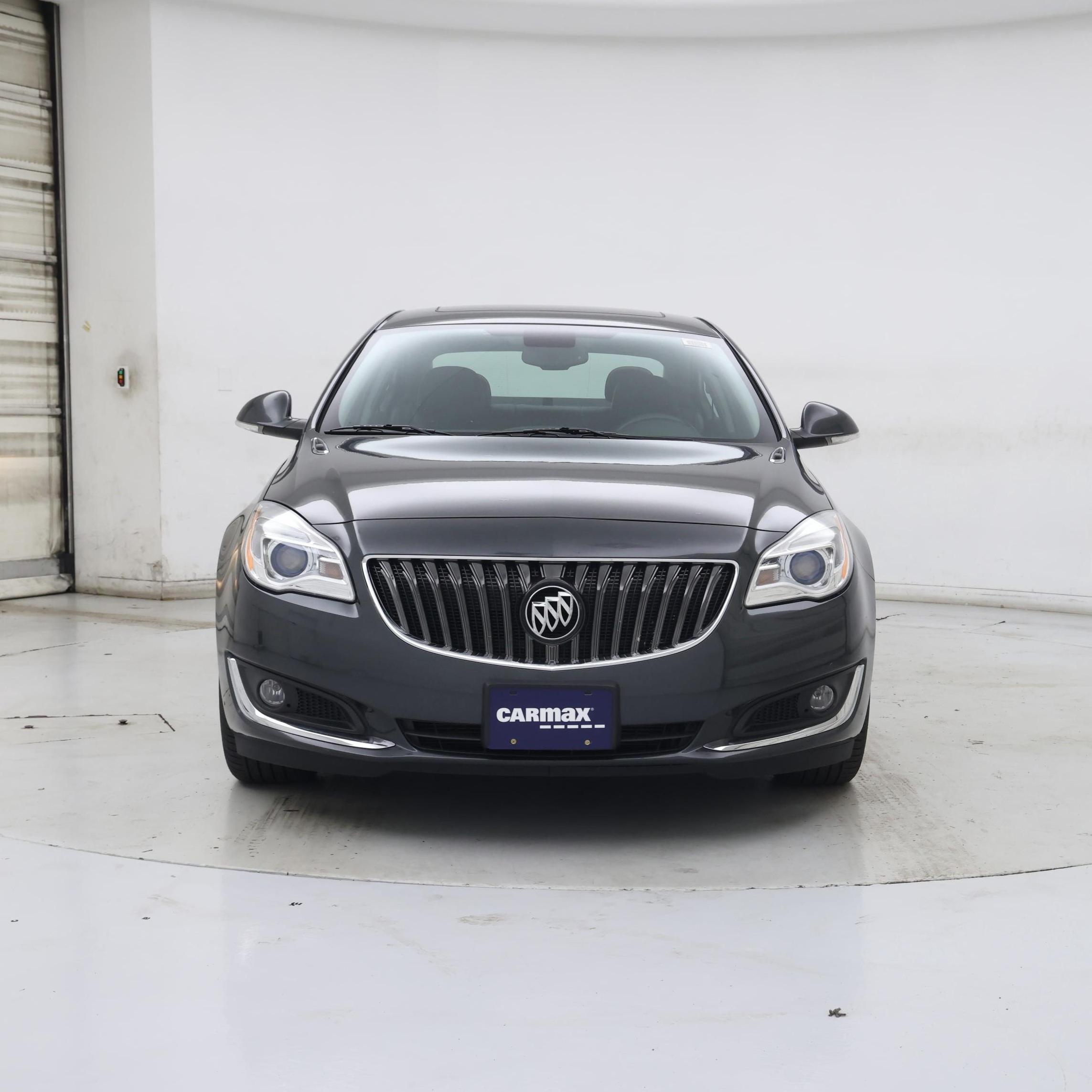 Thumbnail: 2017 Buick Regal - 5