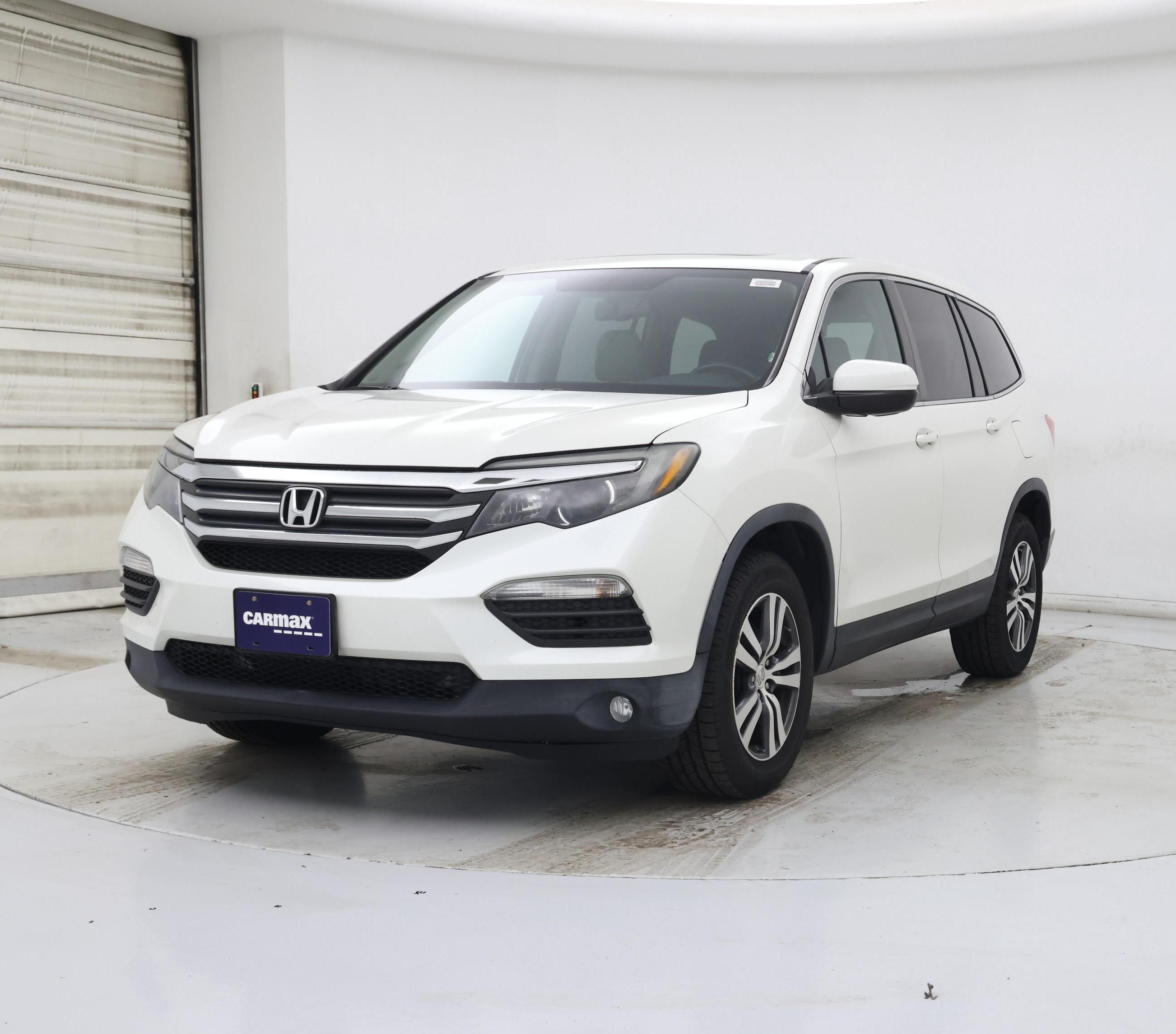 Thumbnail: 2016 Honda Pilot - 4