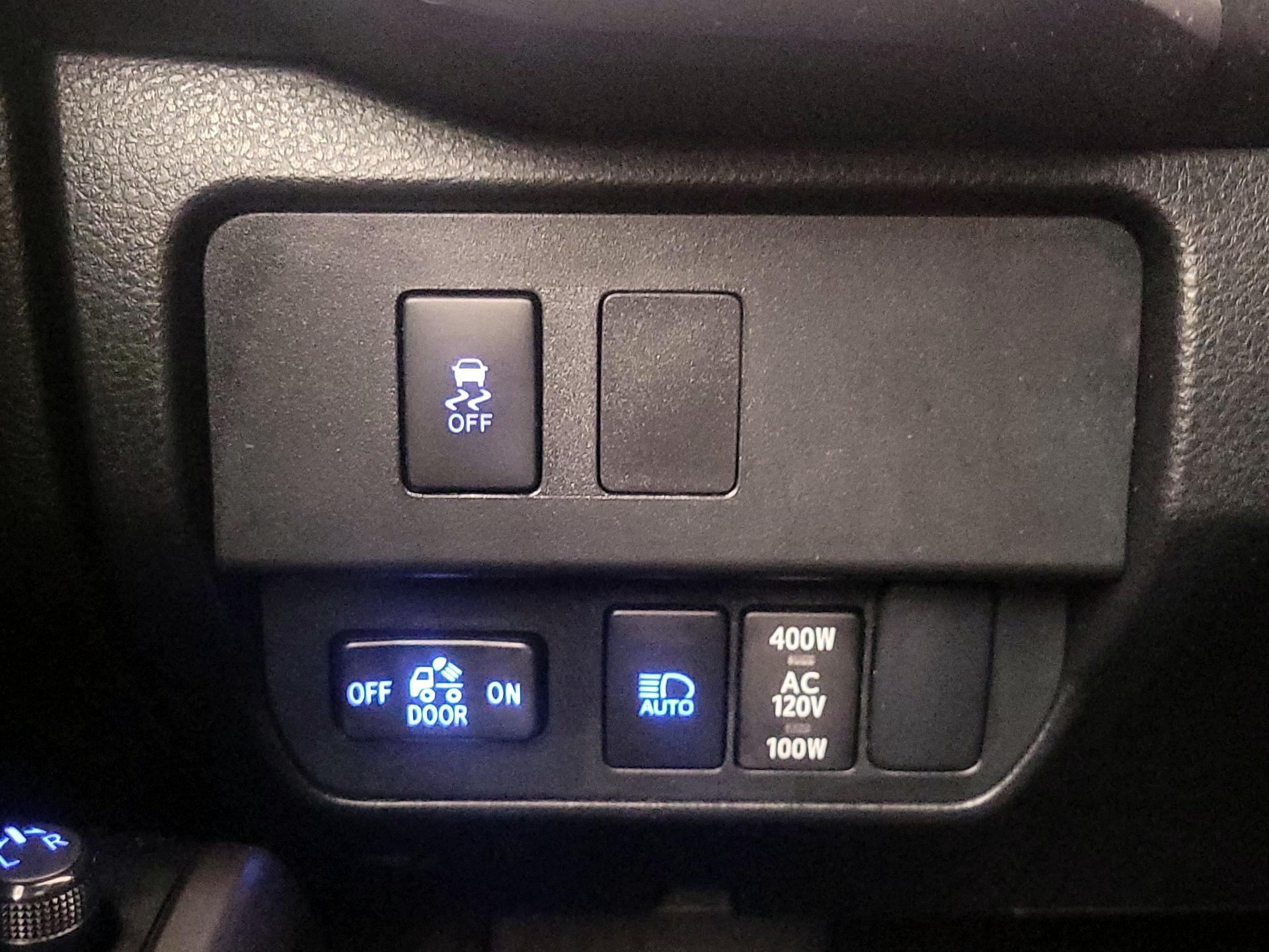 Thumbnail: 2023 Toyota Tacoma - 13