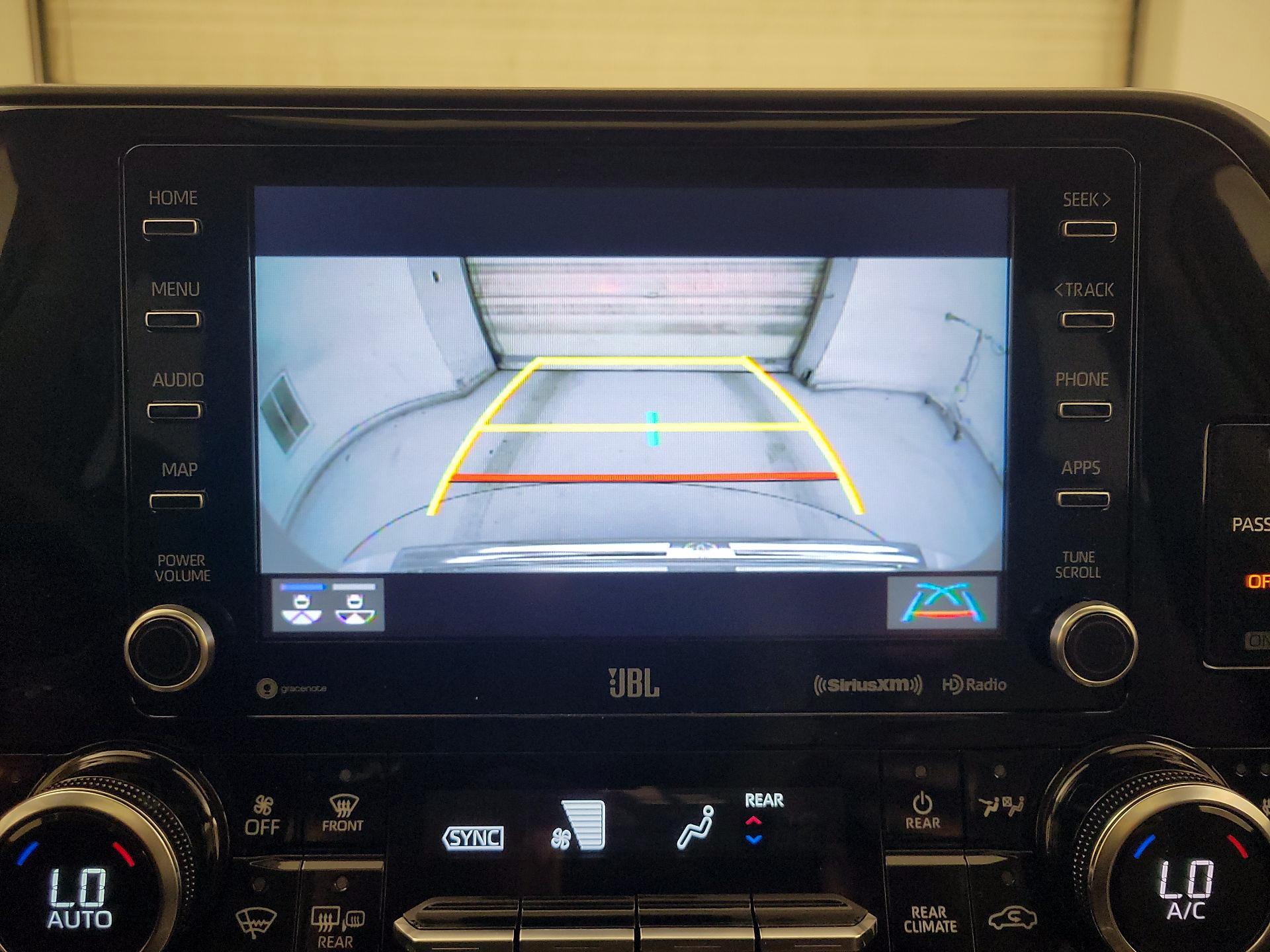 Thumbnail: 2020 Toyota Highlander - 15