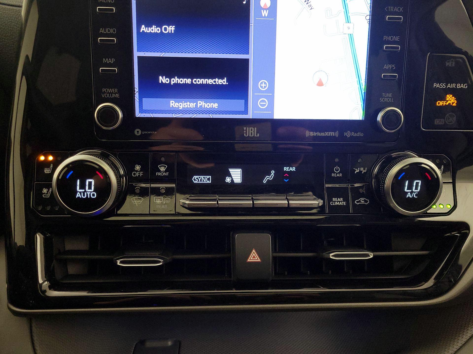 Thumbnail: 2020 Toyota Highlander - 17