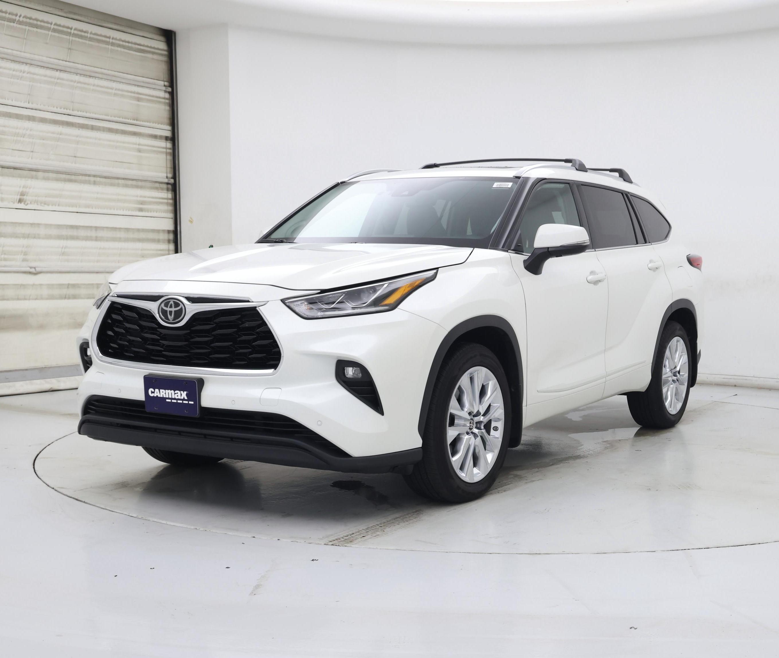 Thumbnail: 2020 Toyota Highlander - 4