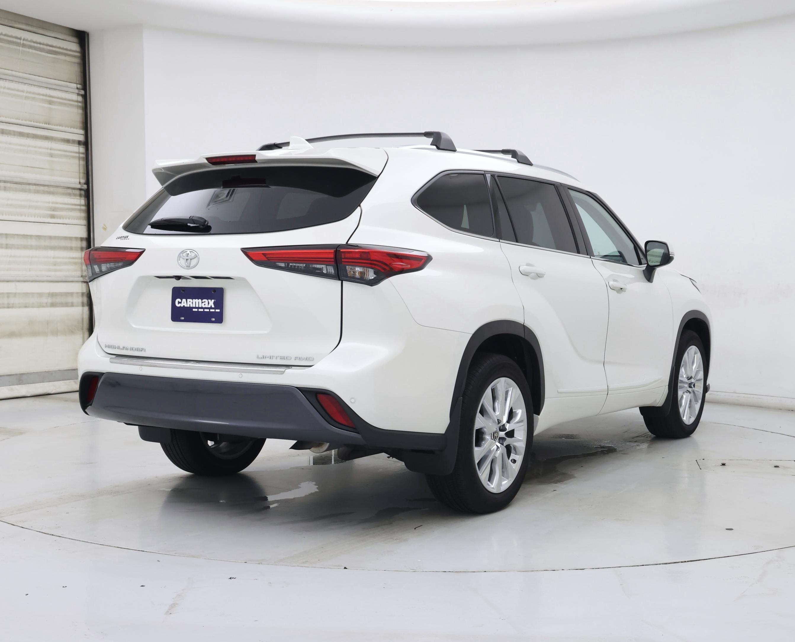 Thumbnail: 2020 Toyota Highlander - 8