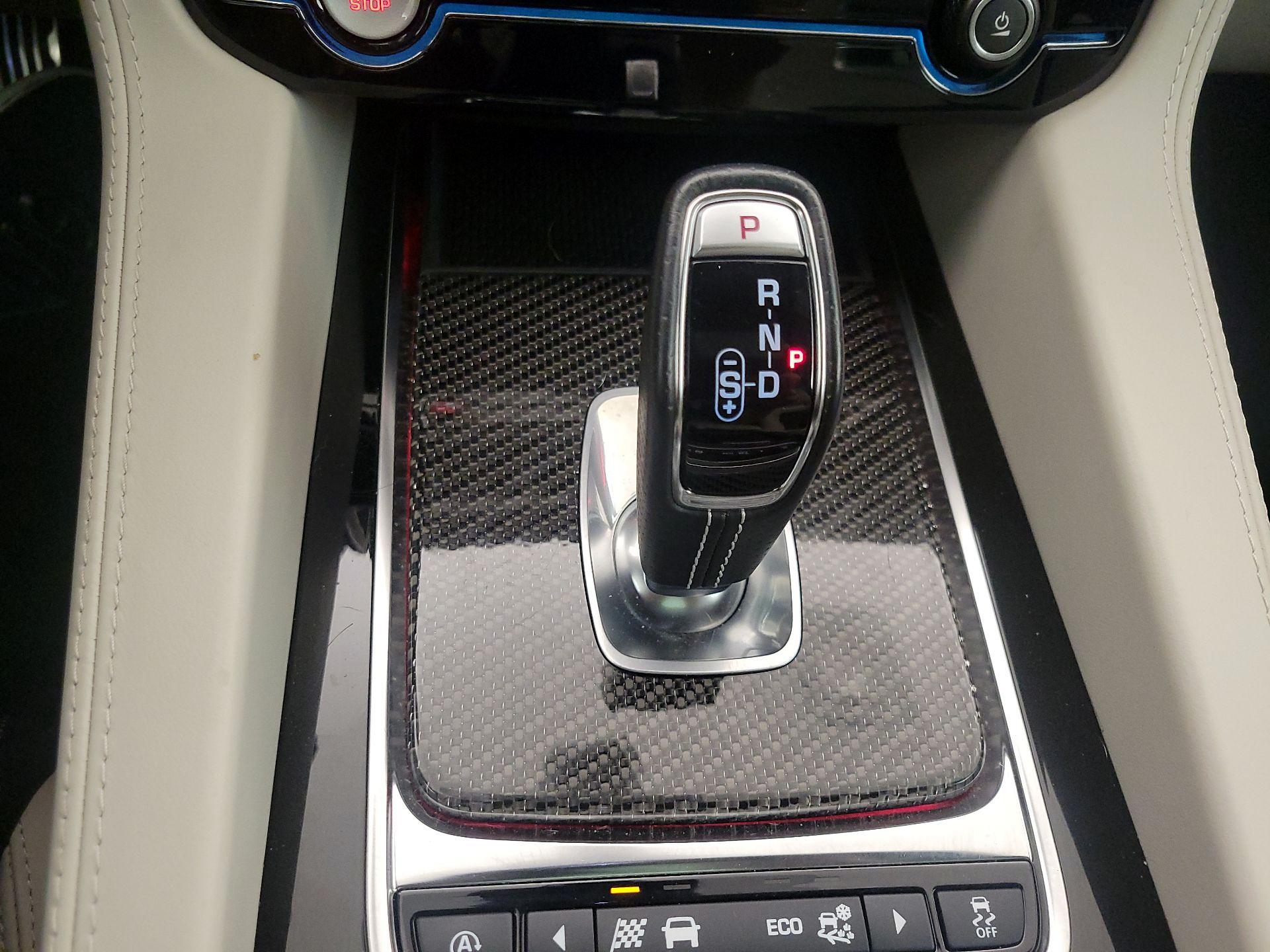 Thumbnail: 2020 Jaguar F-Pace - 18