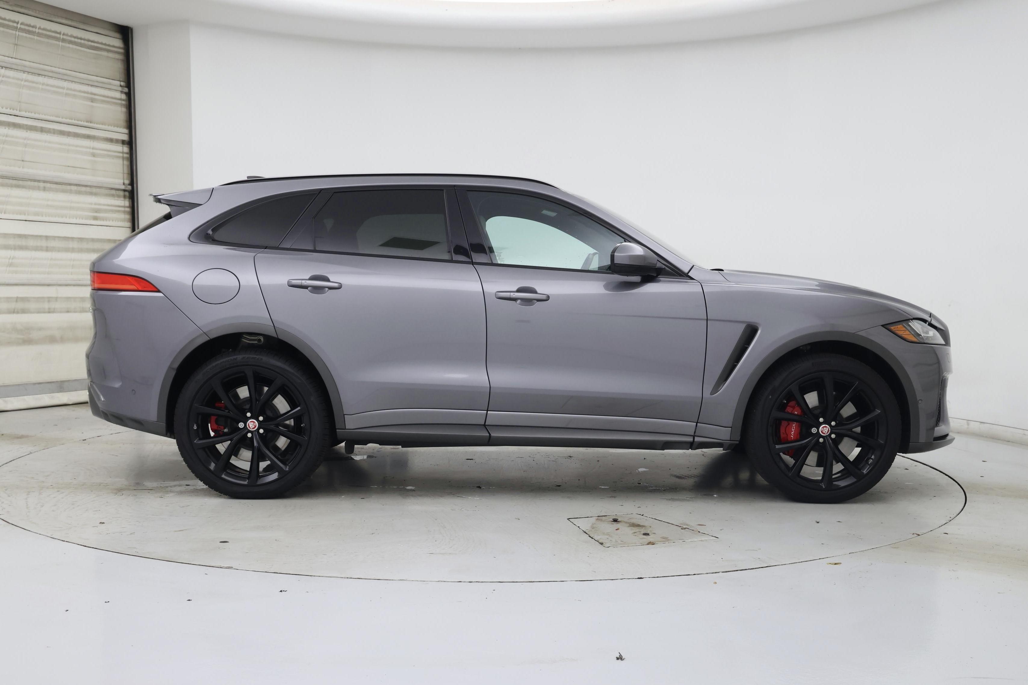Thumbnail: 2020 Jaguar F-Pace - 7
