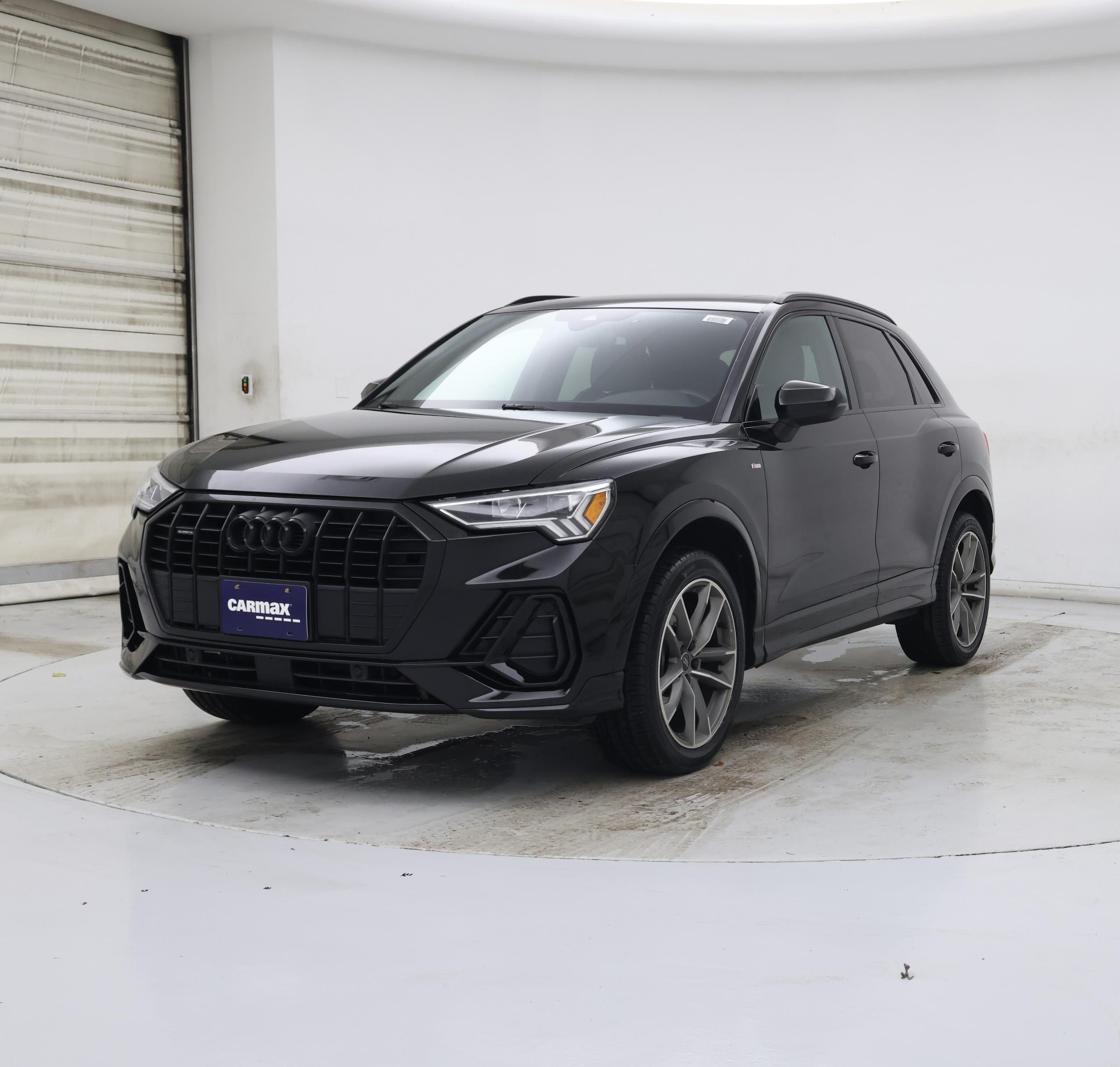 Thumbnail: 2021 Audi Q3 - 4