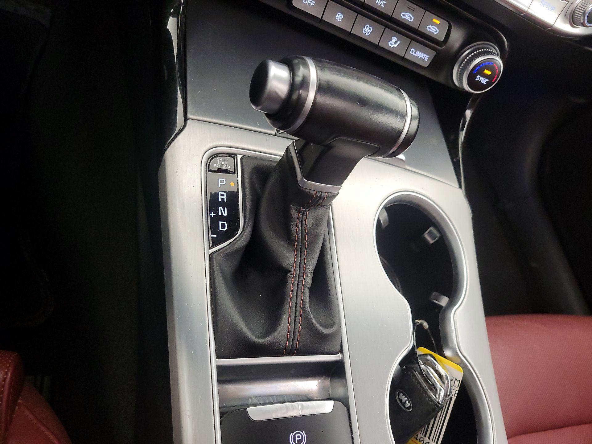 Thumbnail: 2019 Kia Stinger - 18