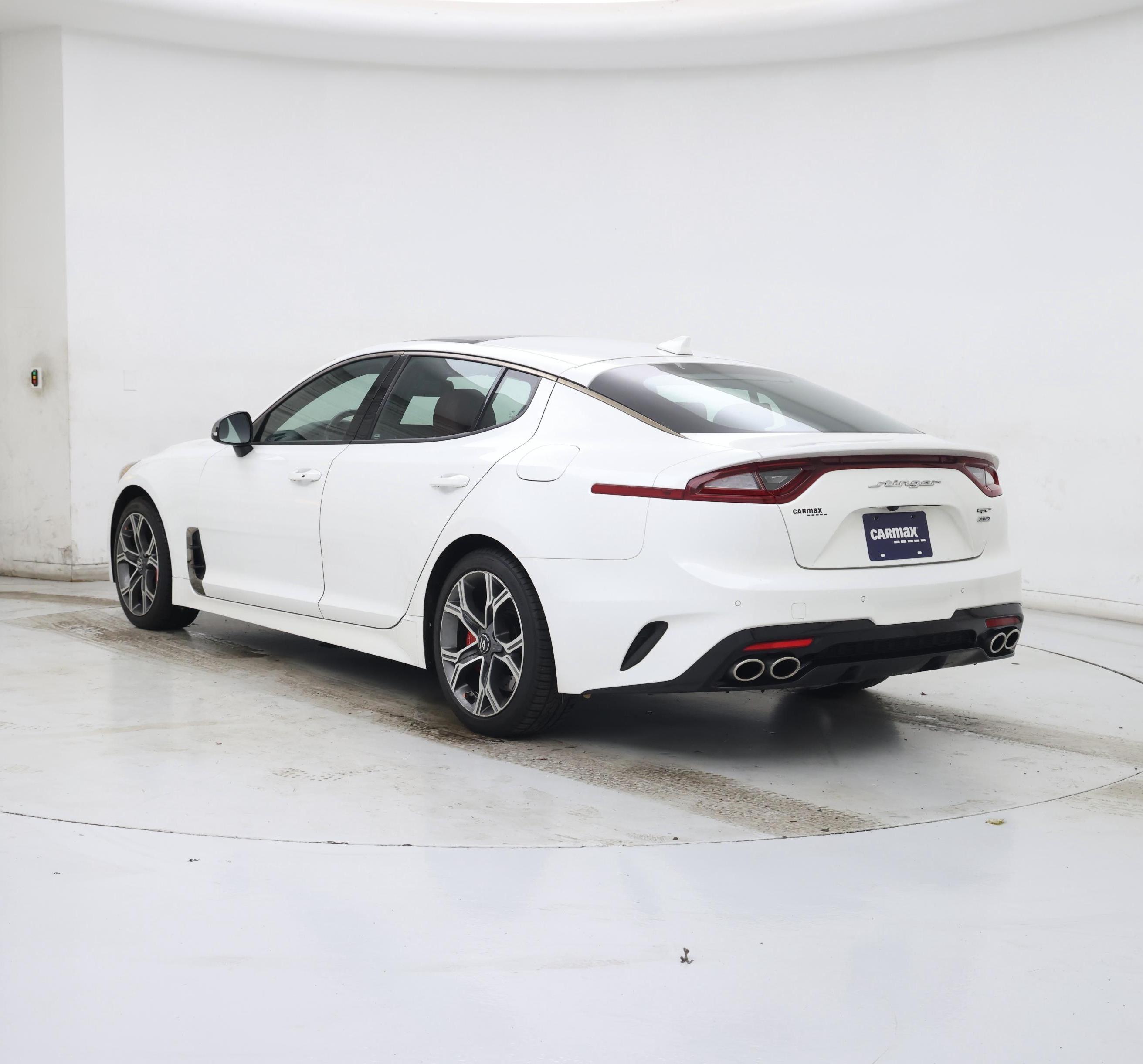 Thumbnail: 2019 Kia Stinger - 2