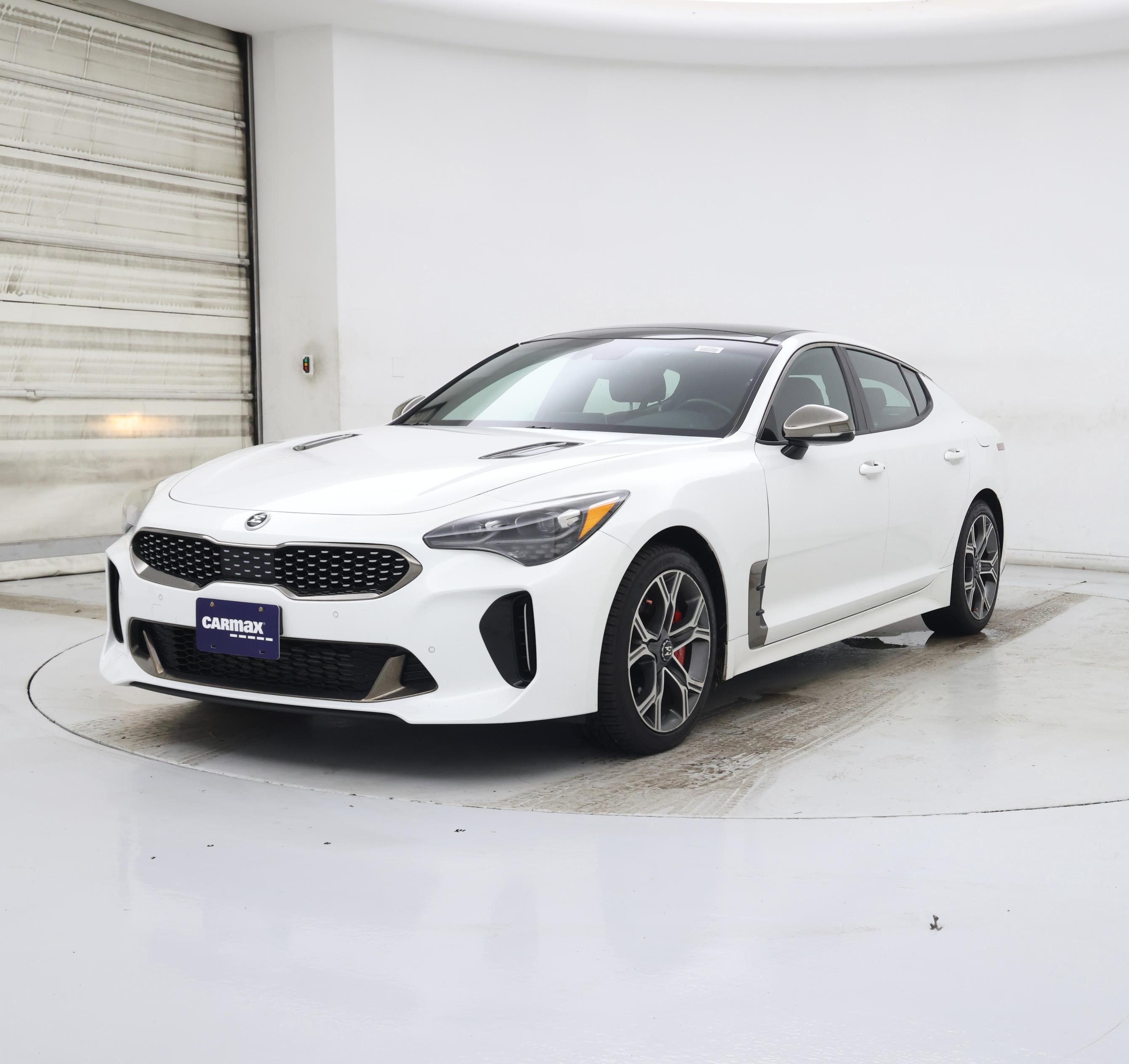 Thumbnail: 2019 Kia Stinger - 4