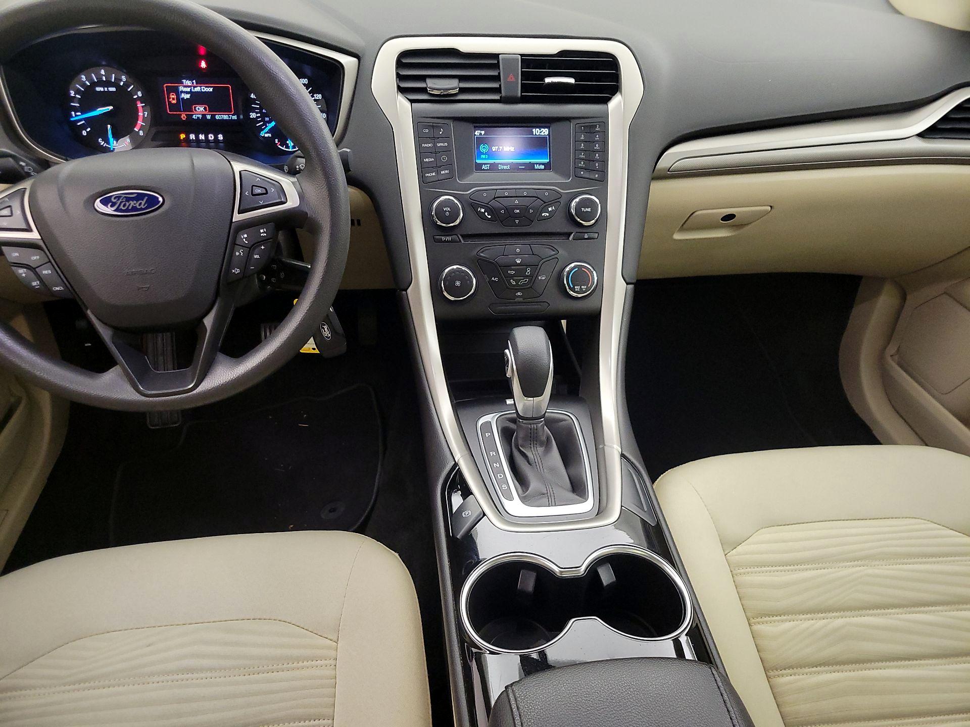 Thumbnail: 2016 Ford Fusion - 9