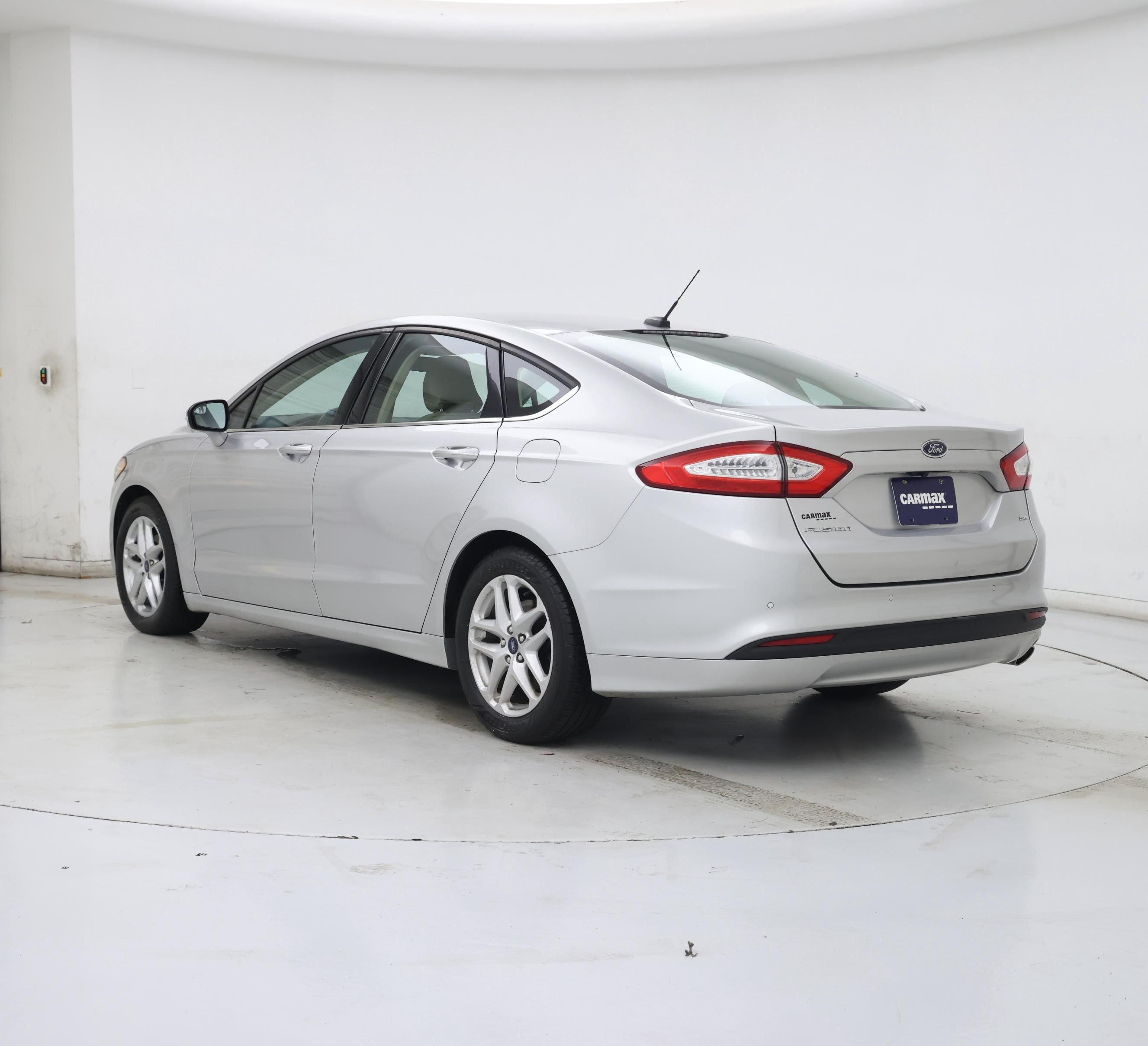 Thumbnail: 2016 Ford Fusion - 2
