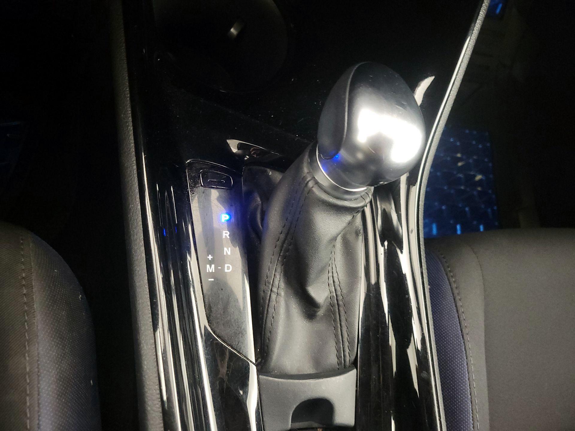 Thumbnail: 2020 Toyota C-HR - 17