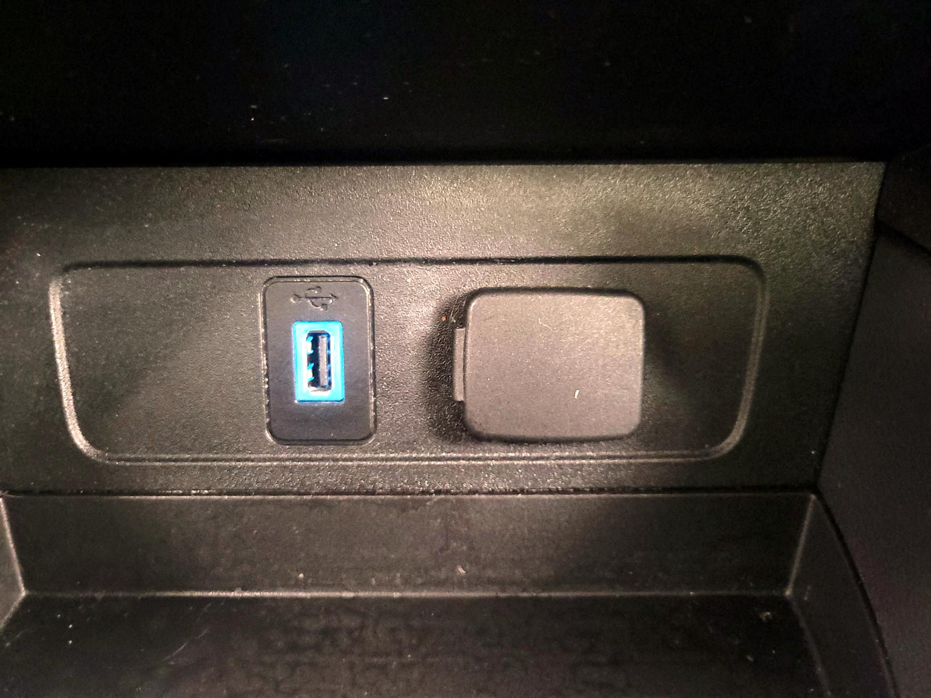 Thumbnail: 2018 Ford Escape - 18