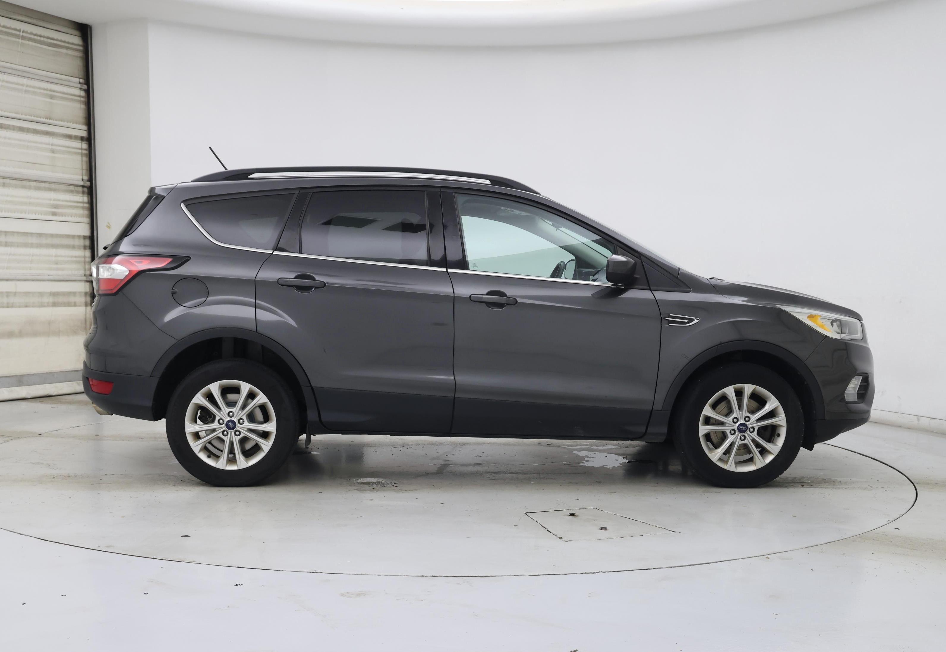Thumbnail: 2018 Ford Escape - 7
