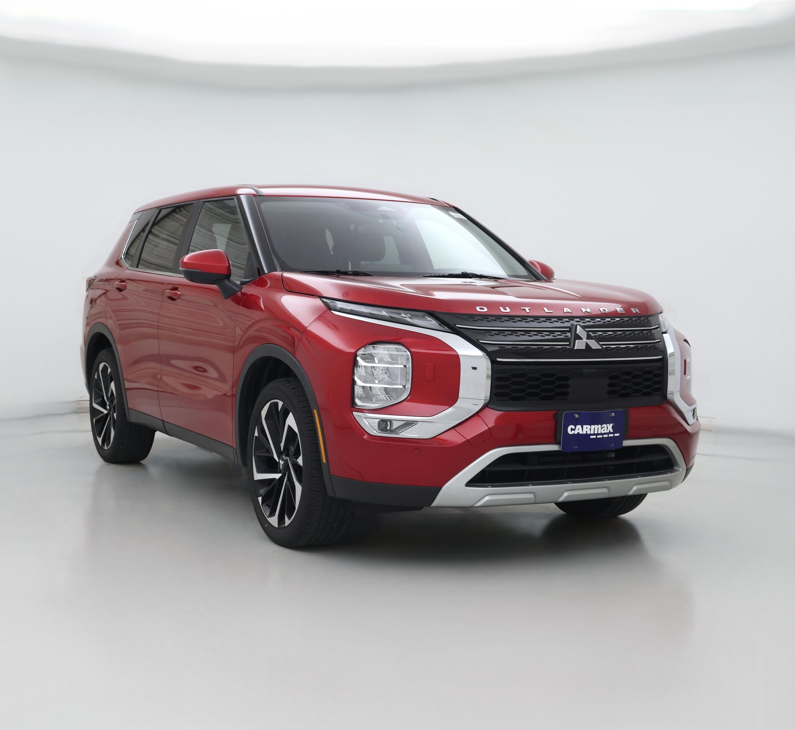 Thumbnail: 2023 Mitsubishi Outlander - 1