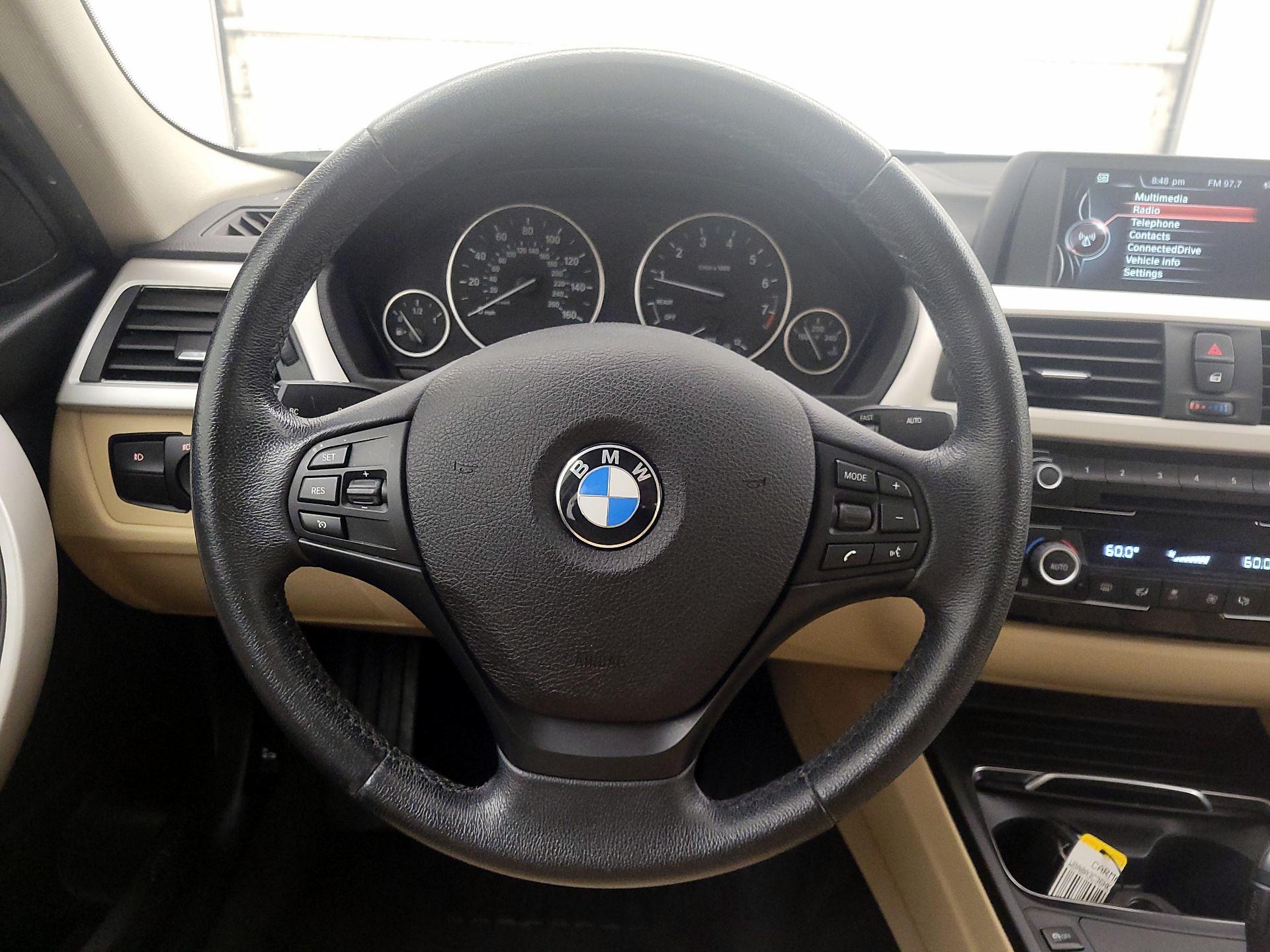 Thumbnail: 2017 BMW 3 Series - 10