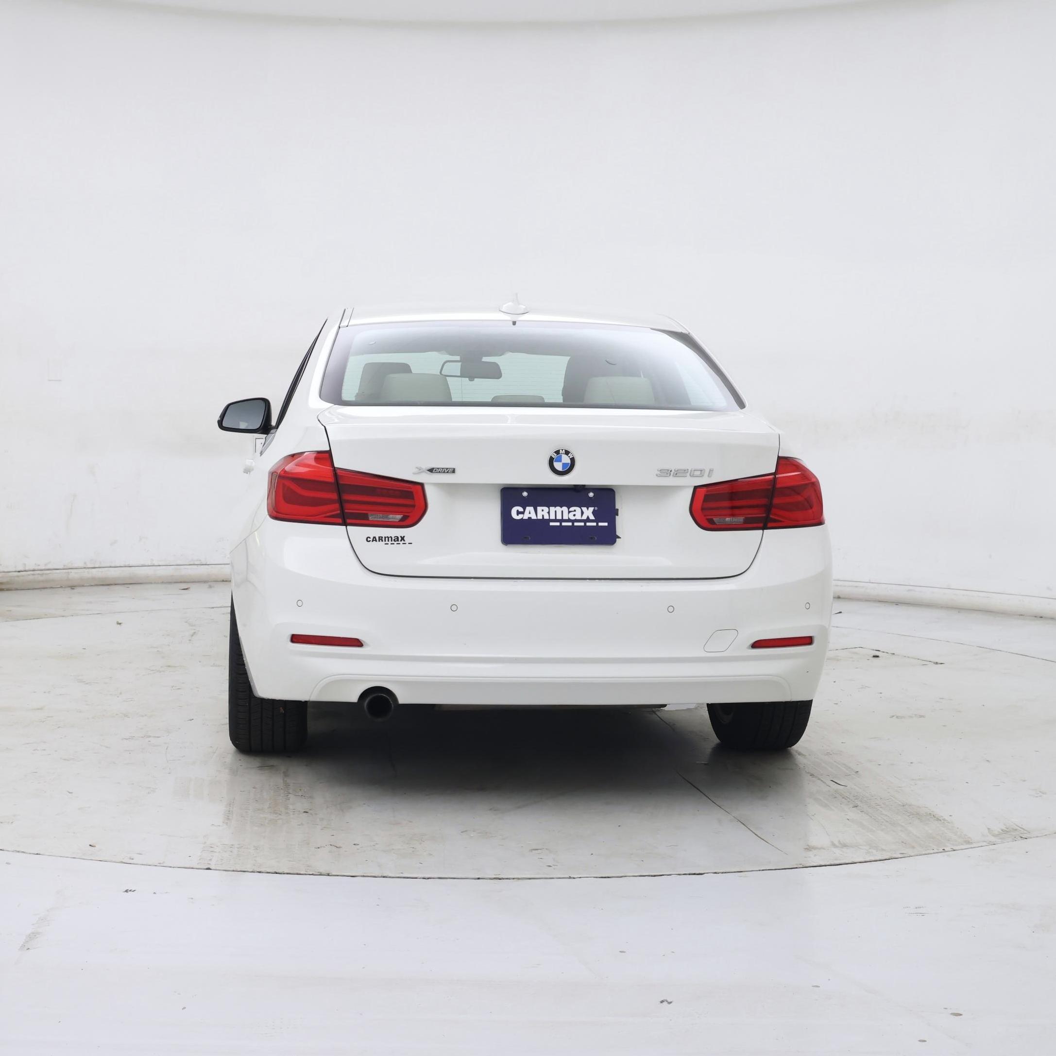 Thumbnail: 2017 BMW 3 Series - 6