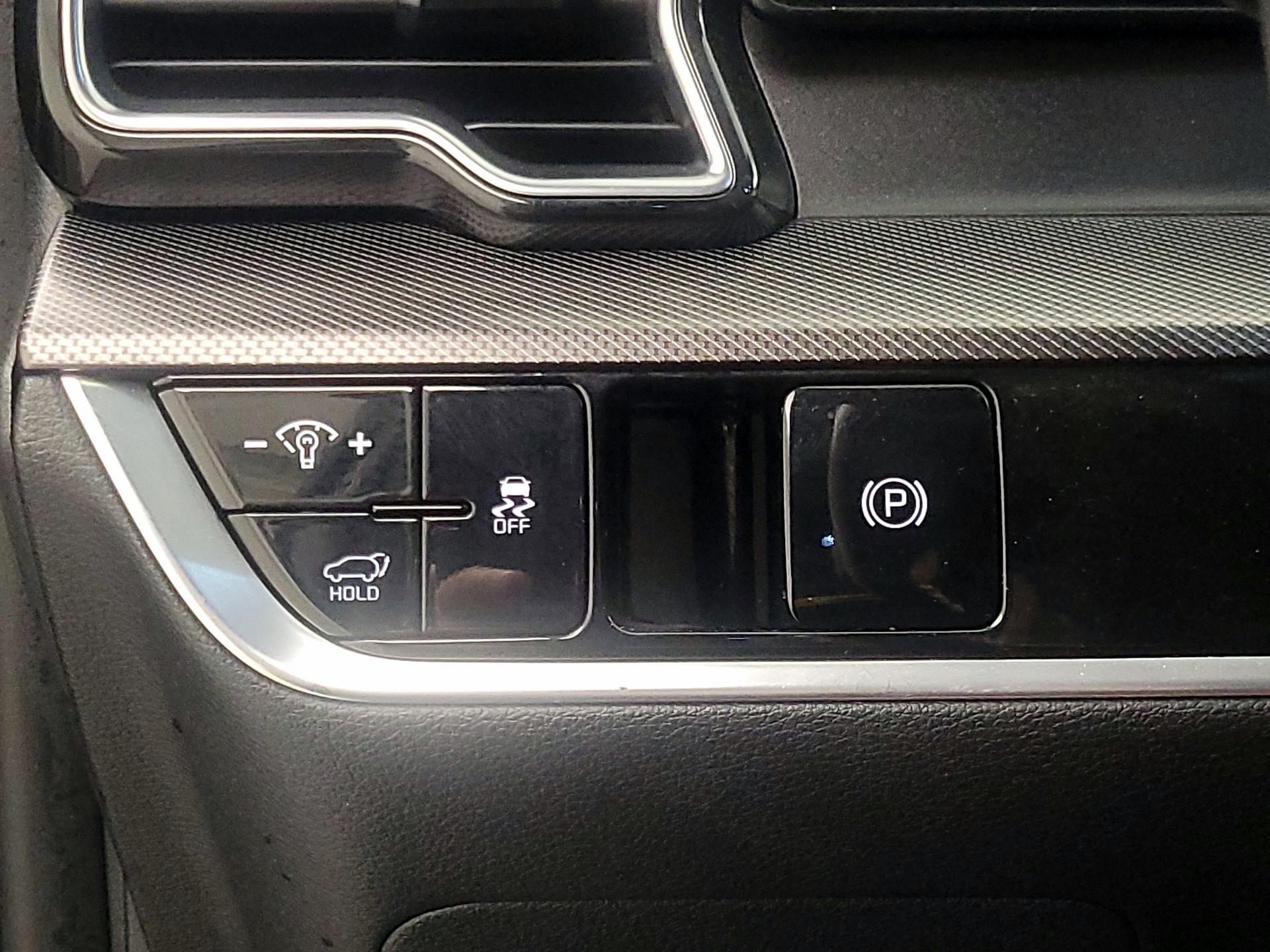 Thumbnail: 2024 Kia Sportage - 13