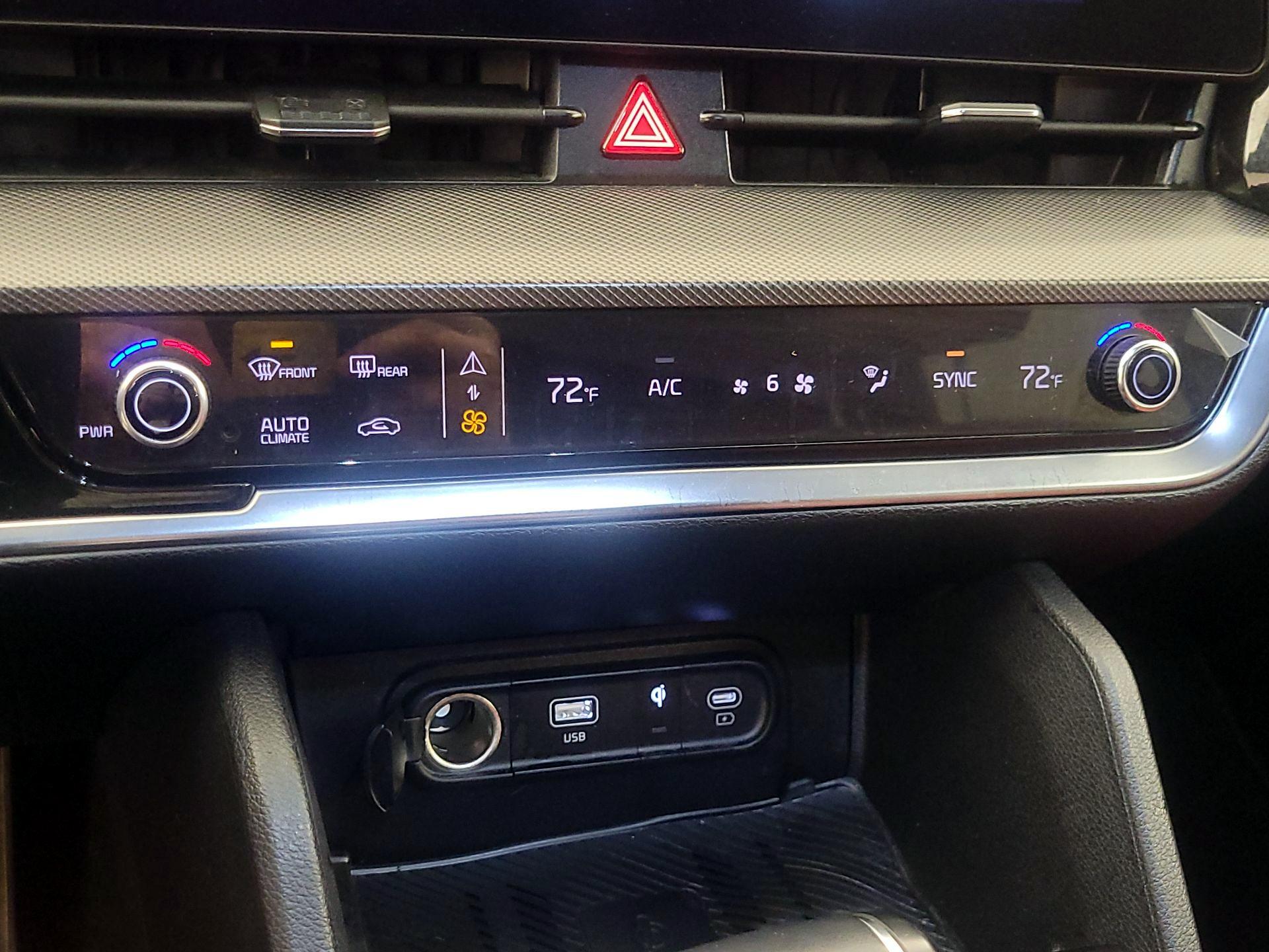 Thumbnail: 2024 Kia Sportage - 16