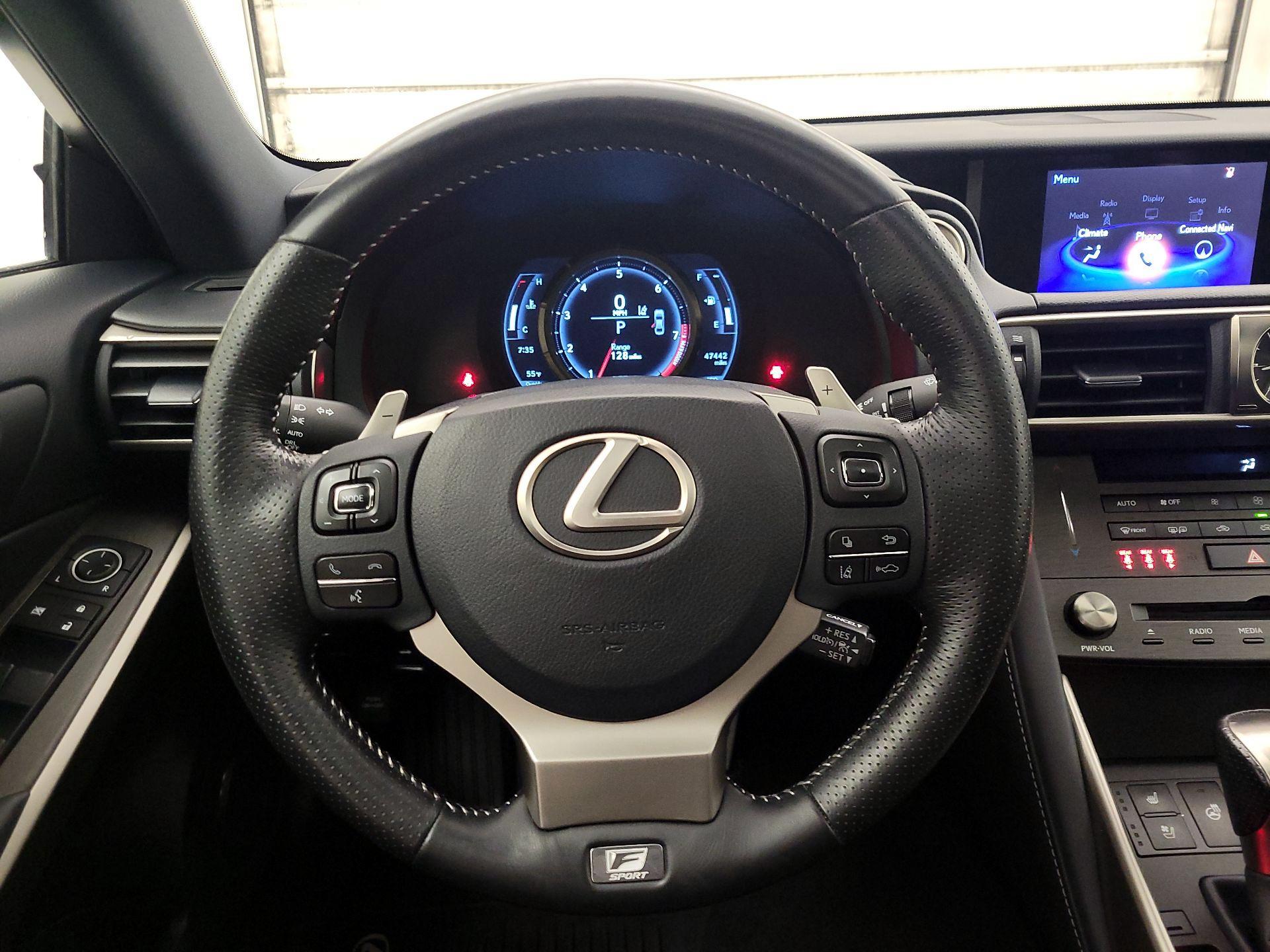 Thumbnail: 2019 Lexus IS - 10