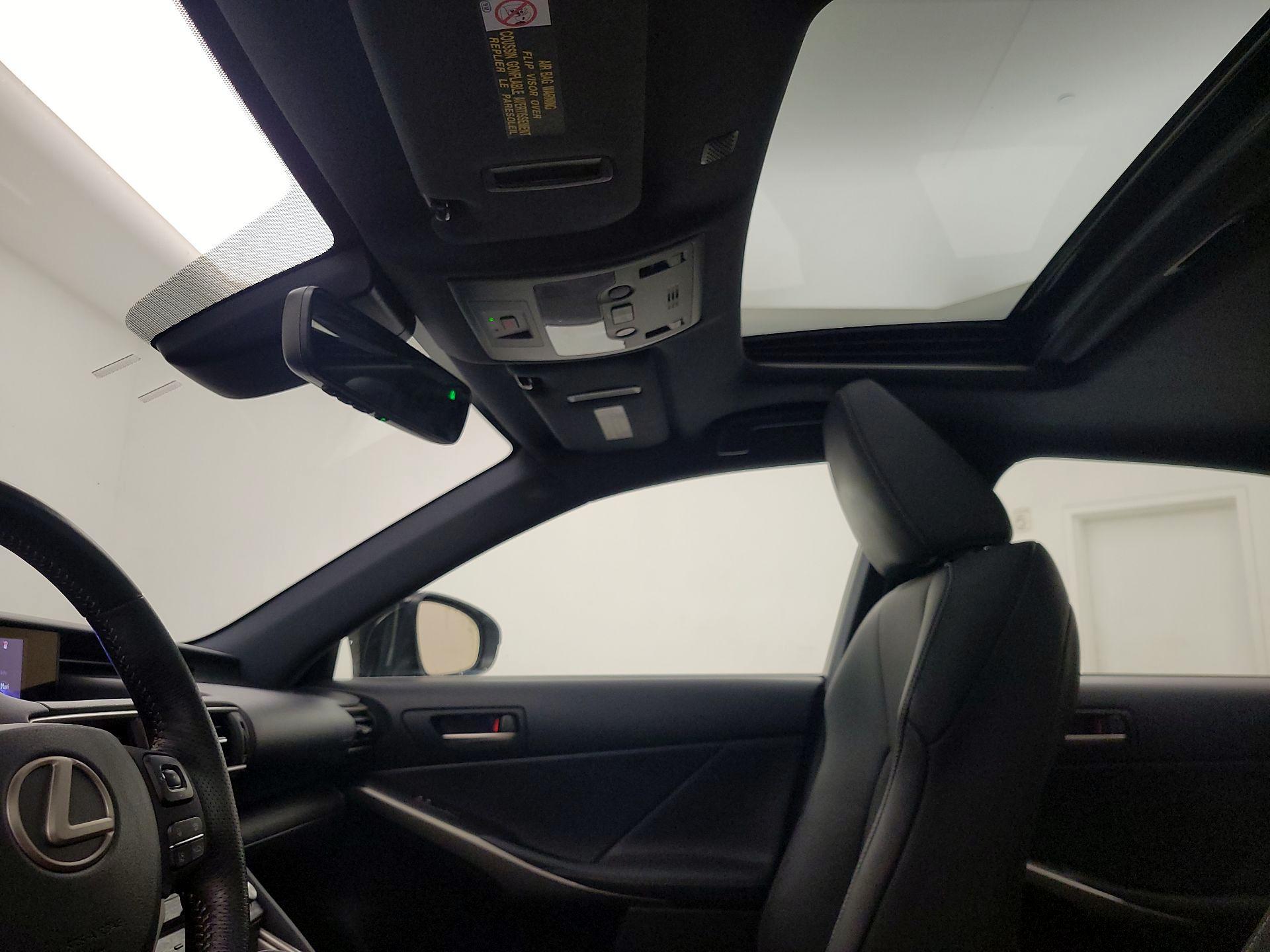 Thumbnail: 2019 Lexus IS - 19