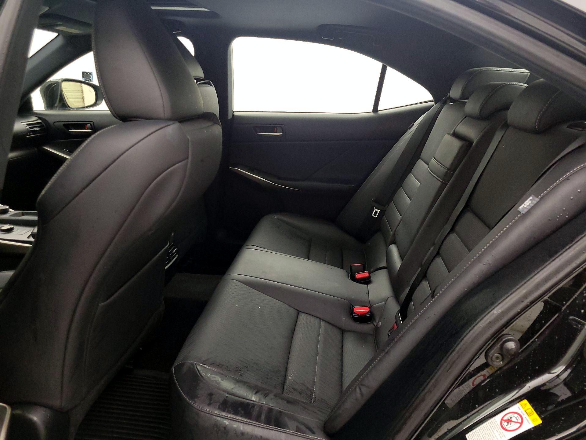 Thumbnail: 2019 Lexus IS - 20