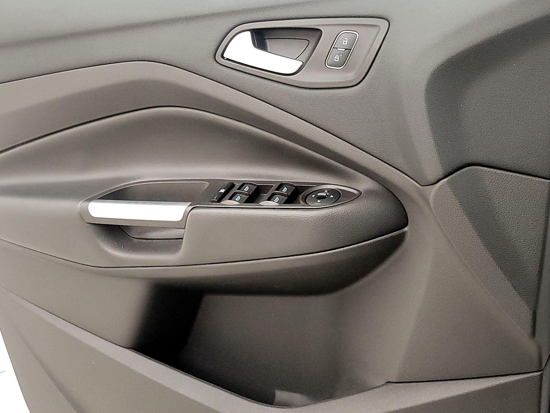 Thumbnail: 2018 Ford Escape - 12