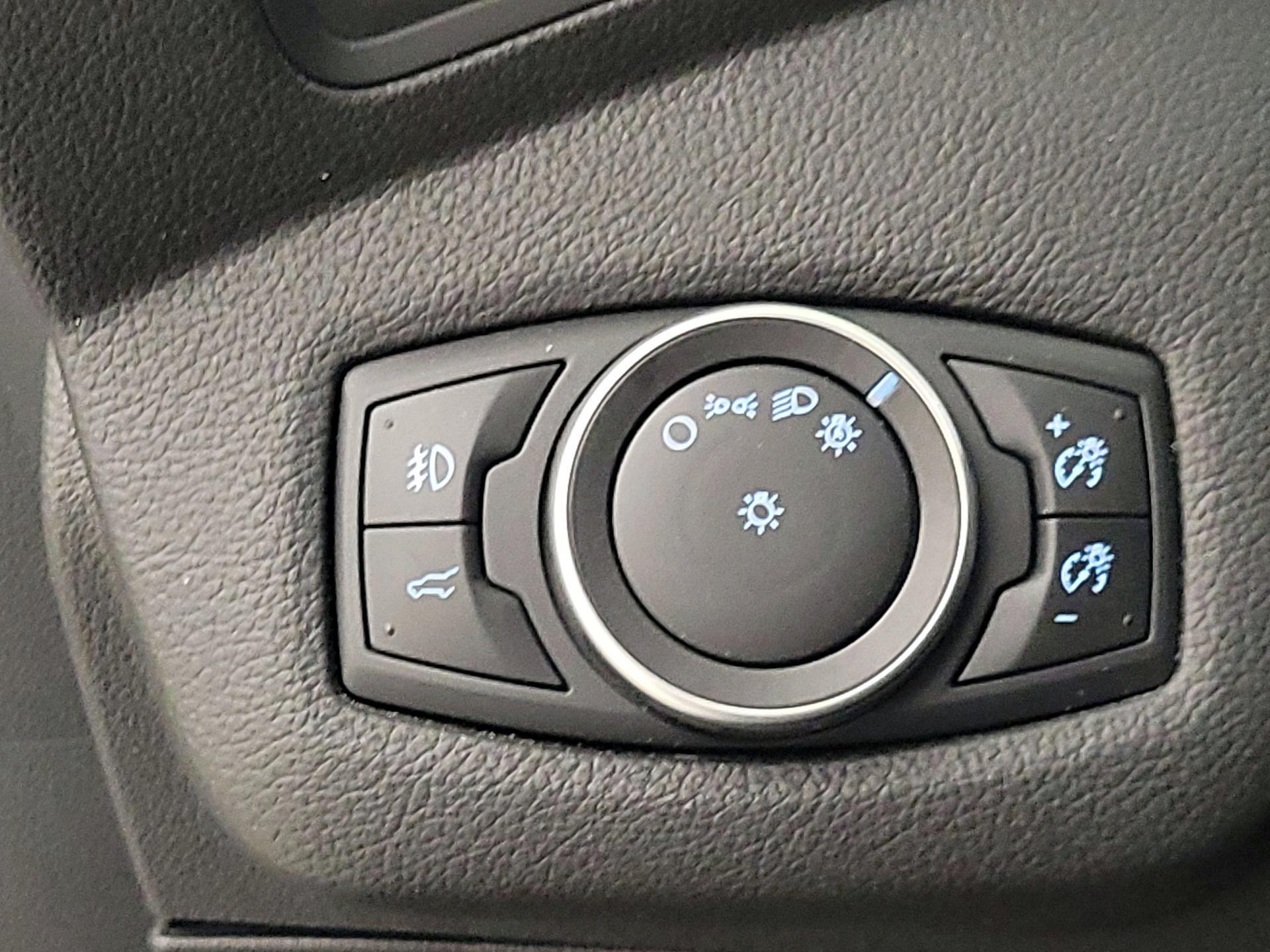 Thumbnail: 2018 Ford Escape - 13