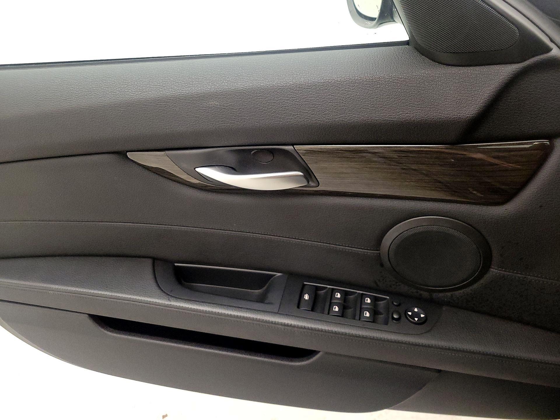 Thumbnail: 2016 BMW Z4 - 12