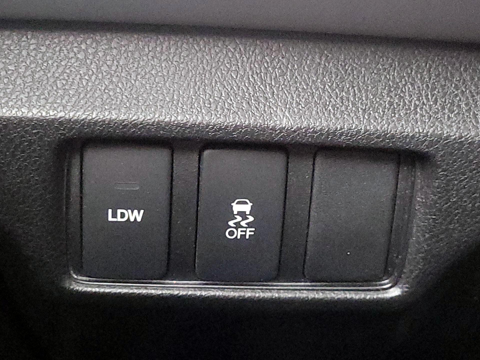 Thumbnail: 2015 Honda Accord Crosstour - 13