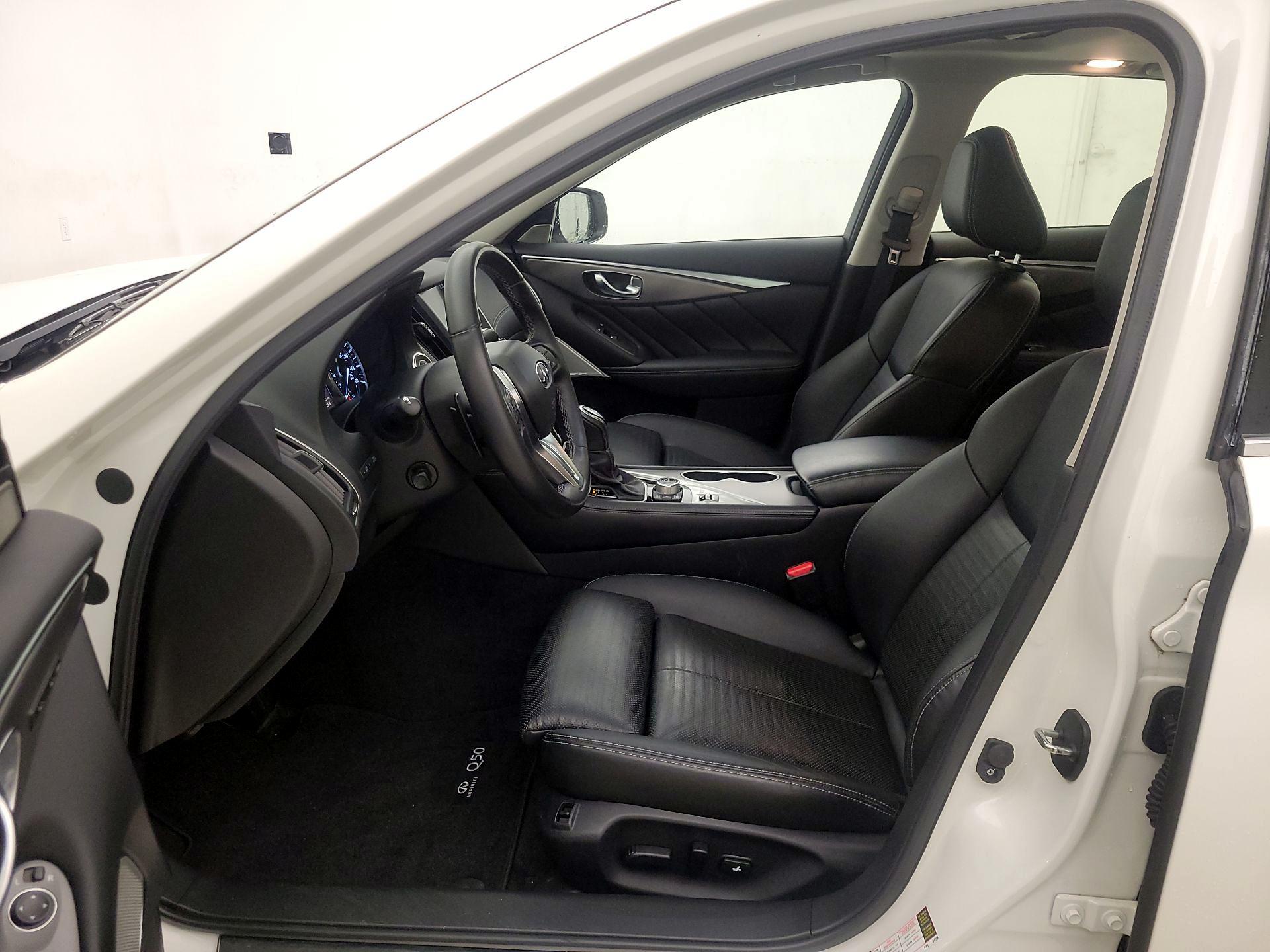 Thumbnail: 2020 INFINITI Q50 - 11