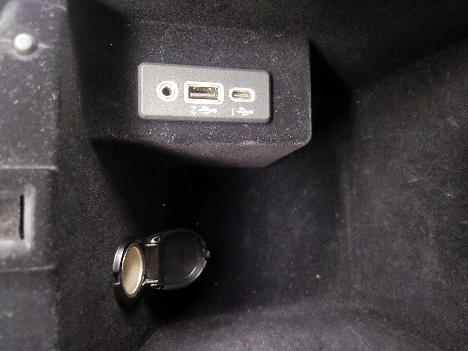 Thumbnail: 2020 INFINITI Q50 - 18